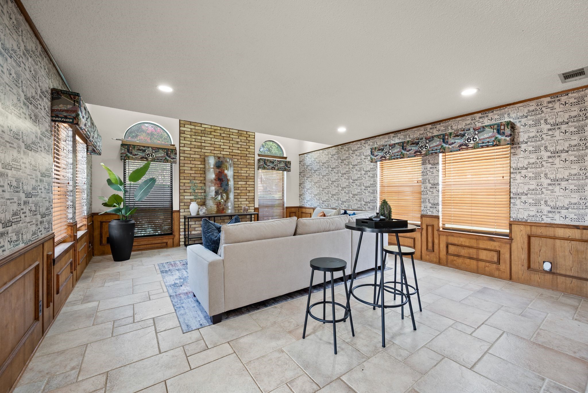 602 Horizon Drive