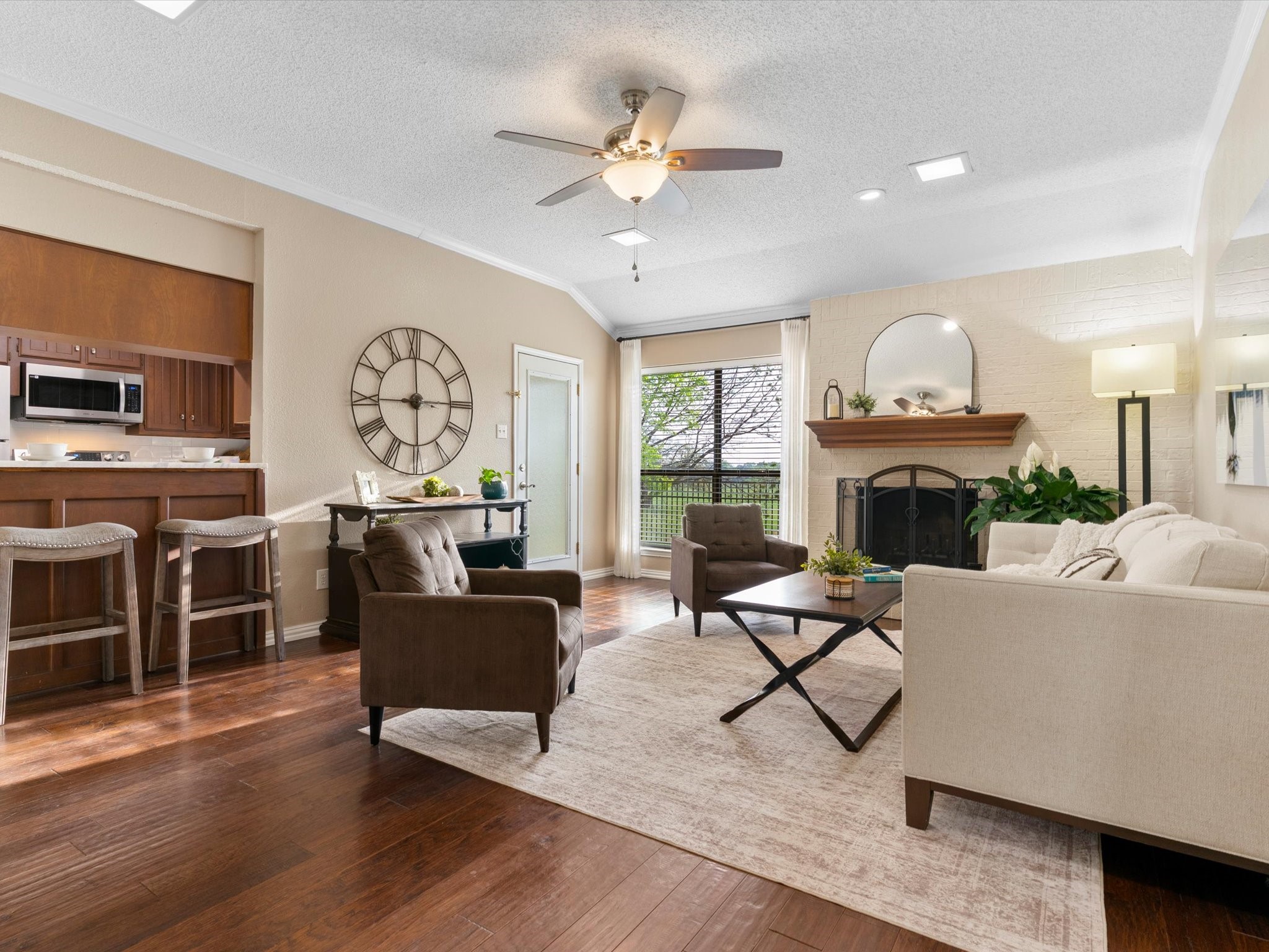 3028 Oak Valley Drive