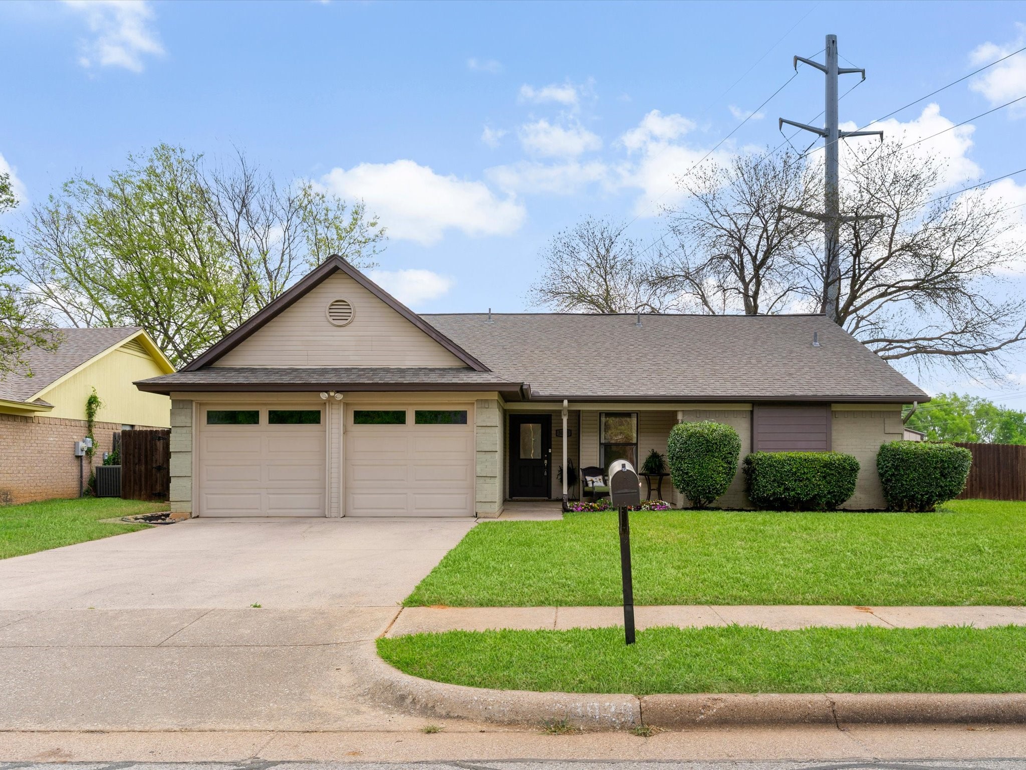 3028 Oak Valley Drive