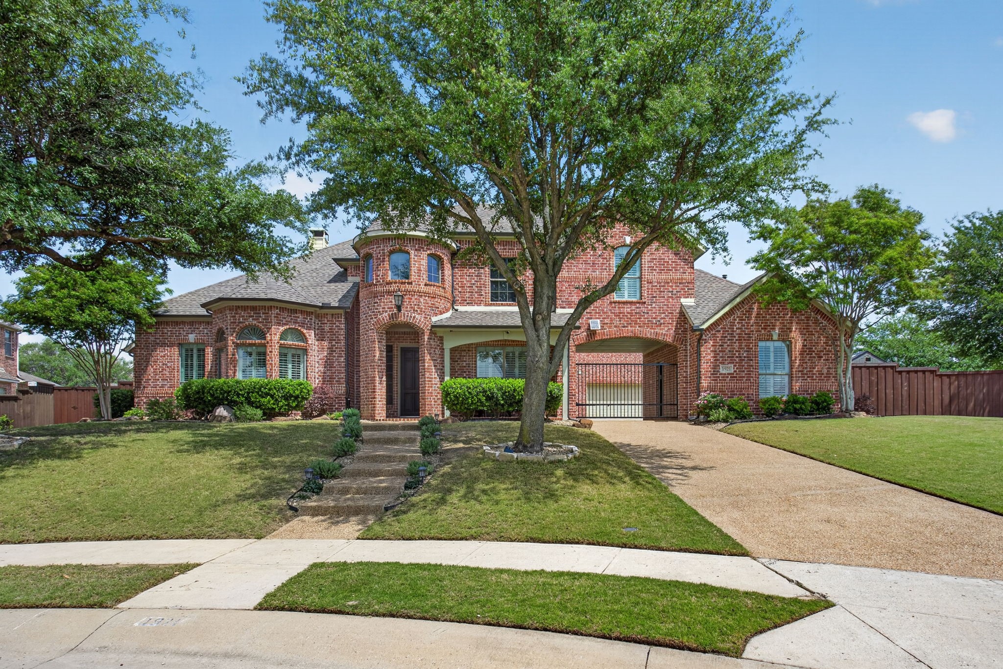 1921 Cedar Springs Drive