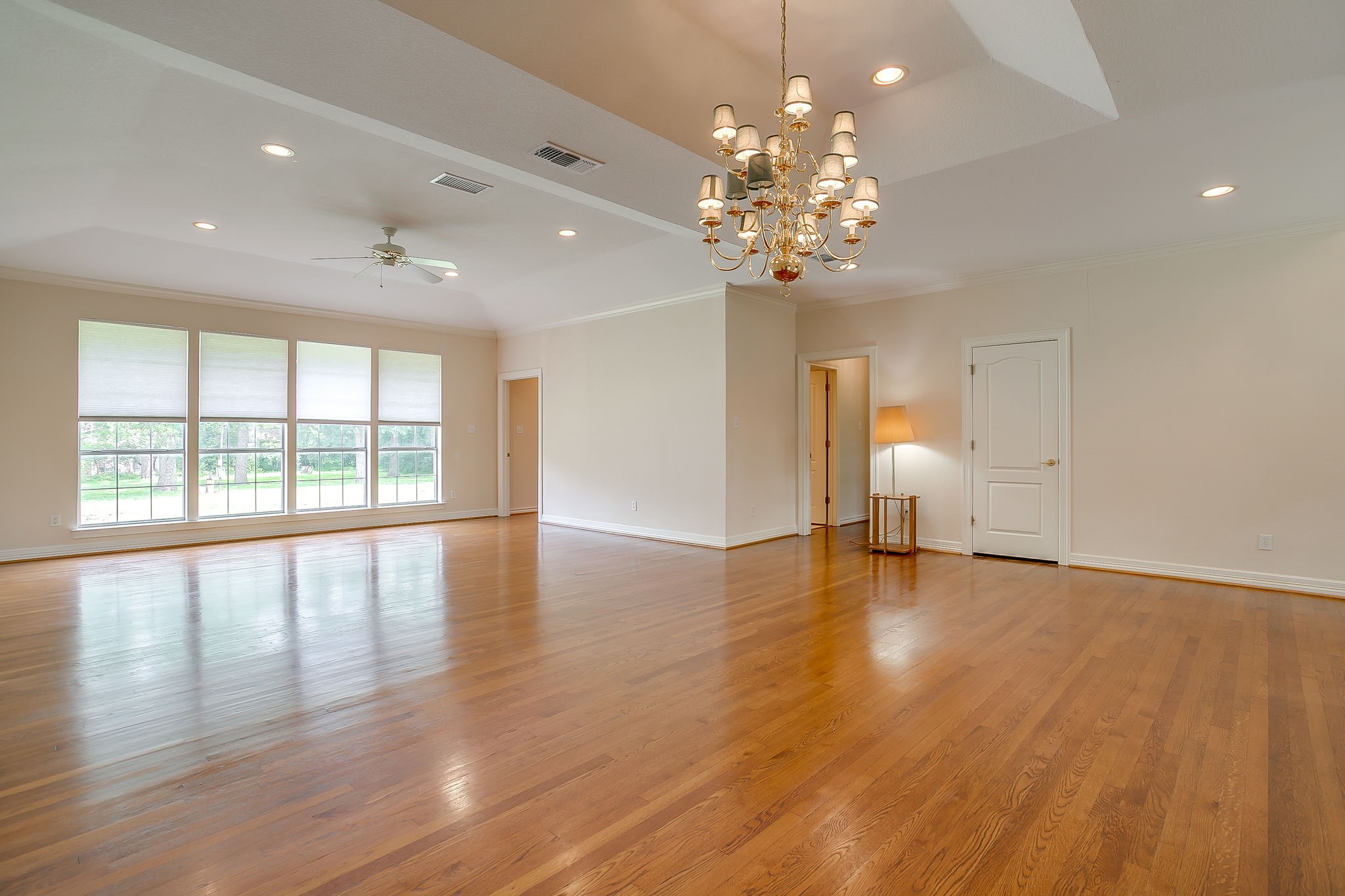 2215 California Lane