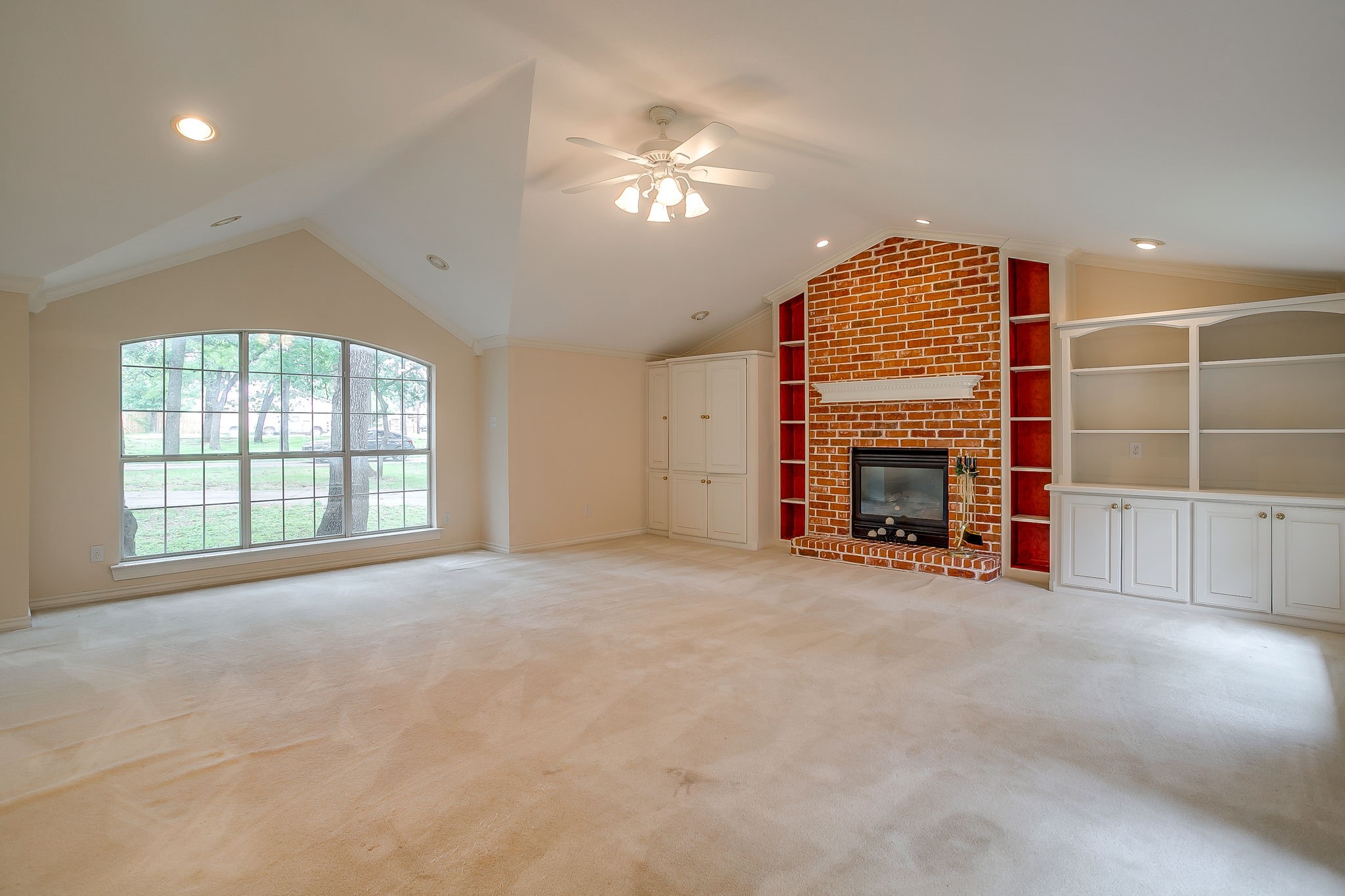 2215 California Lane