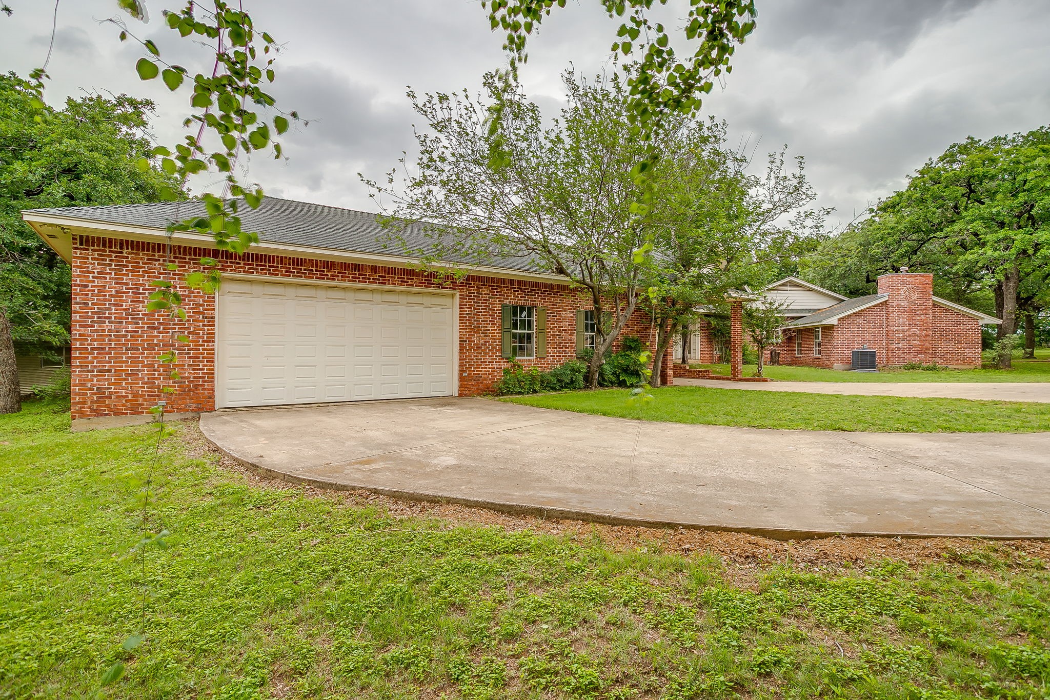 2215 California Lane