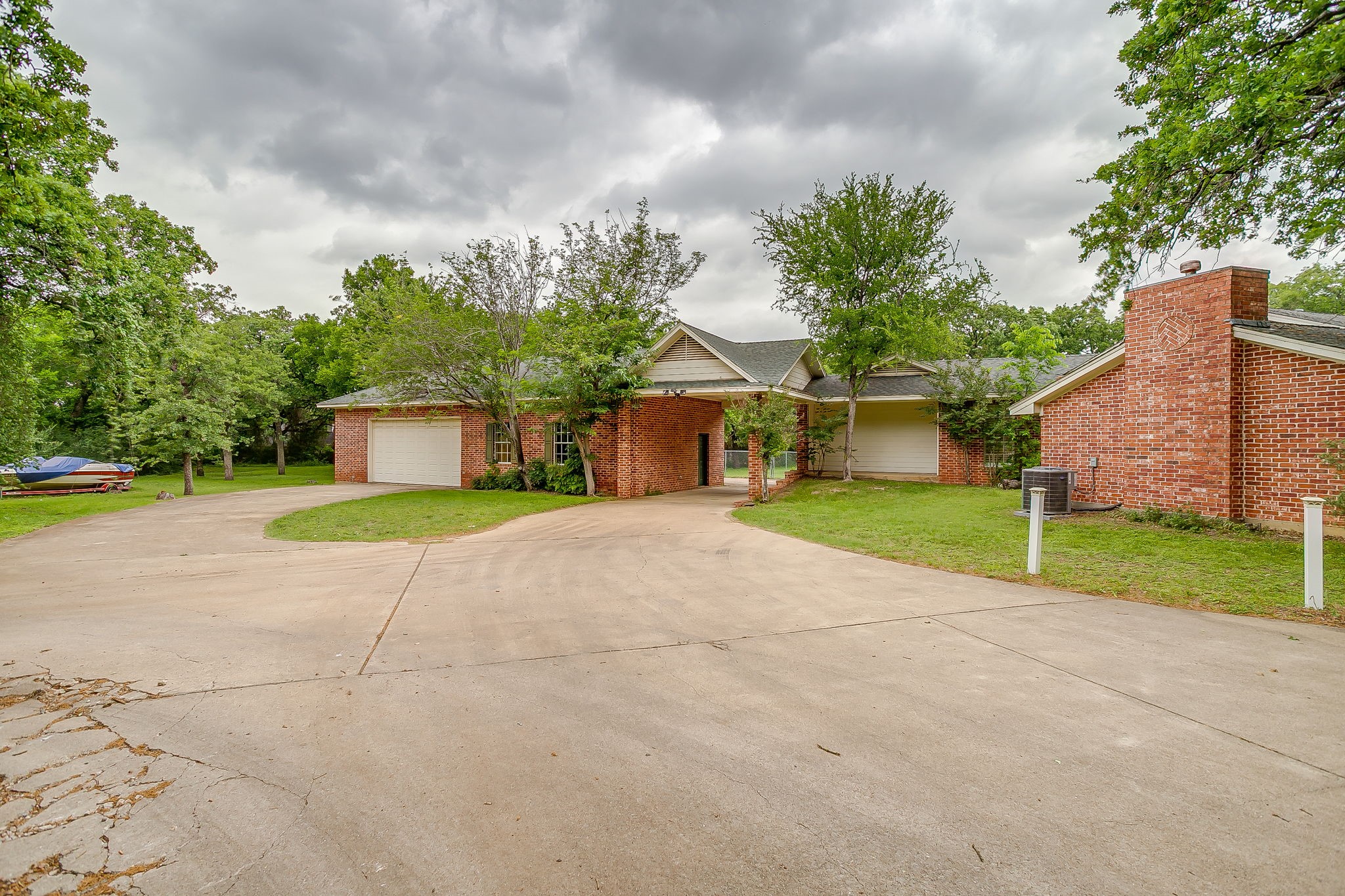 2215 California Lane