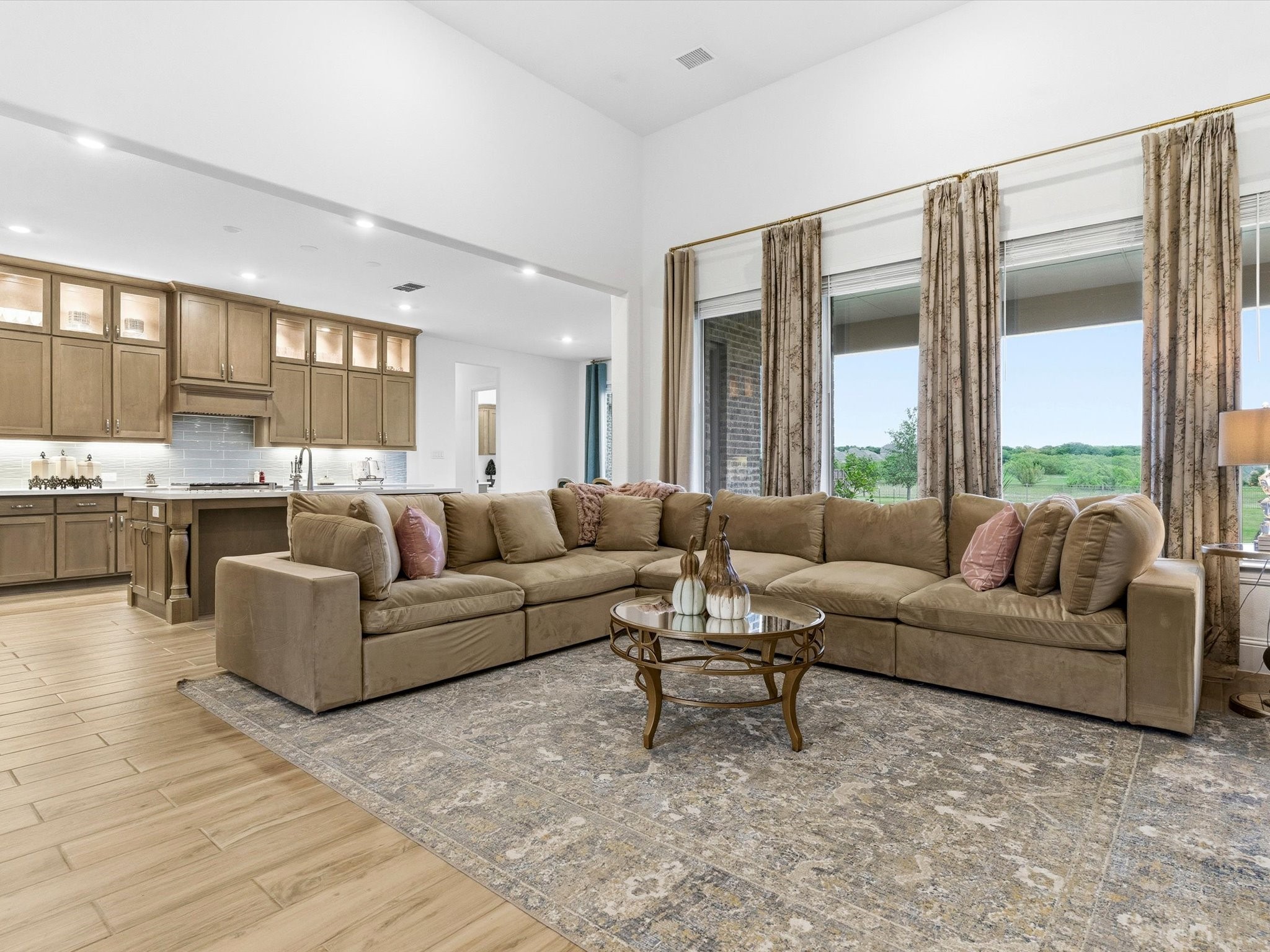 913 Bluebonnet Drive
