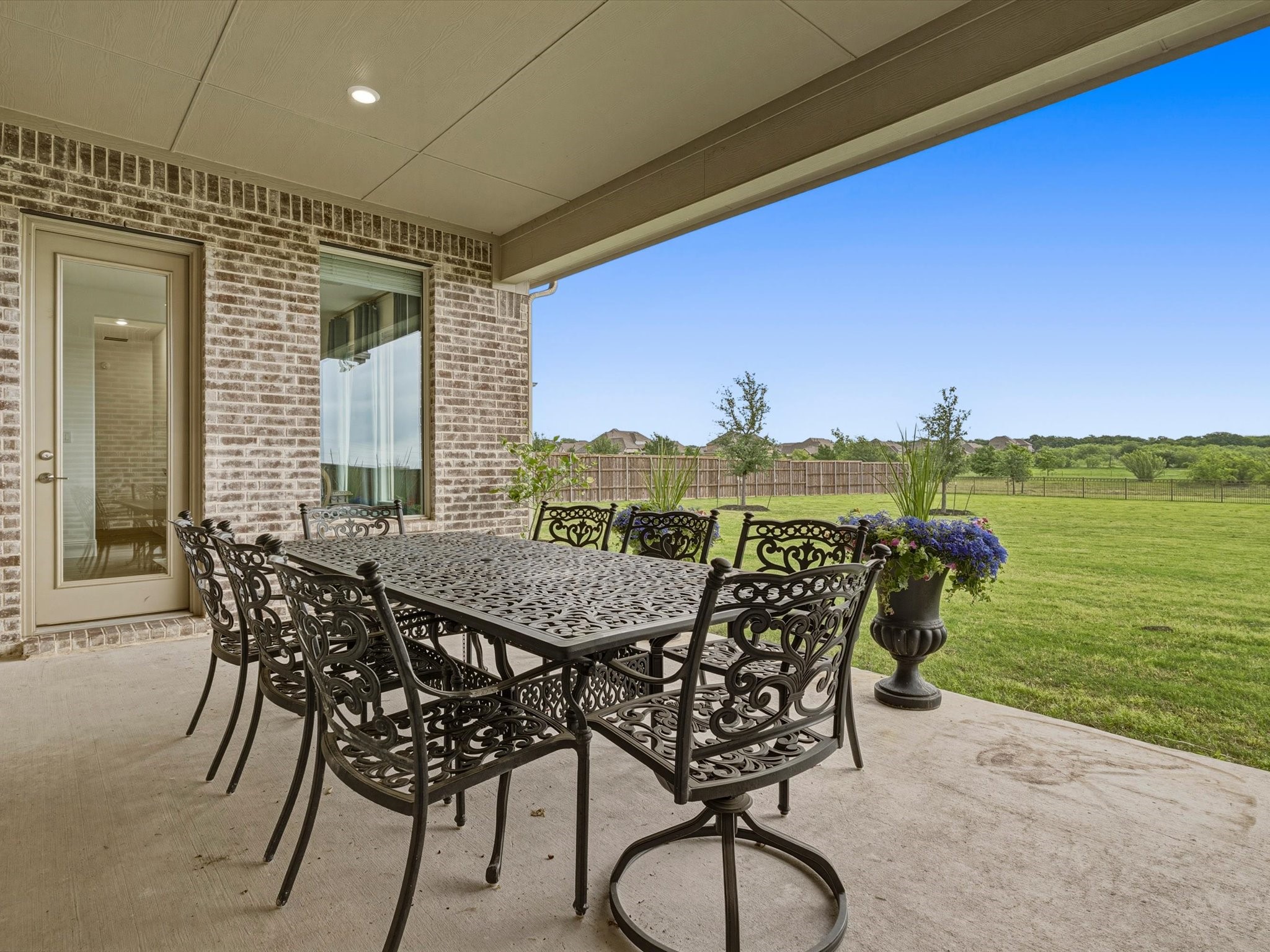 913 Bluebonnet Drive