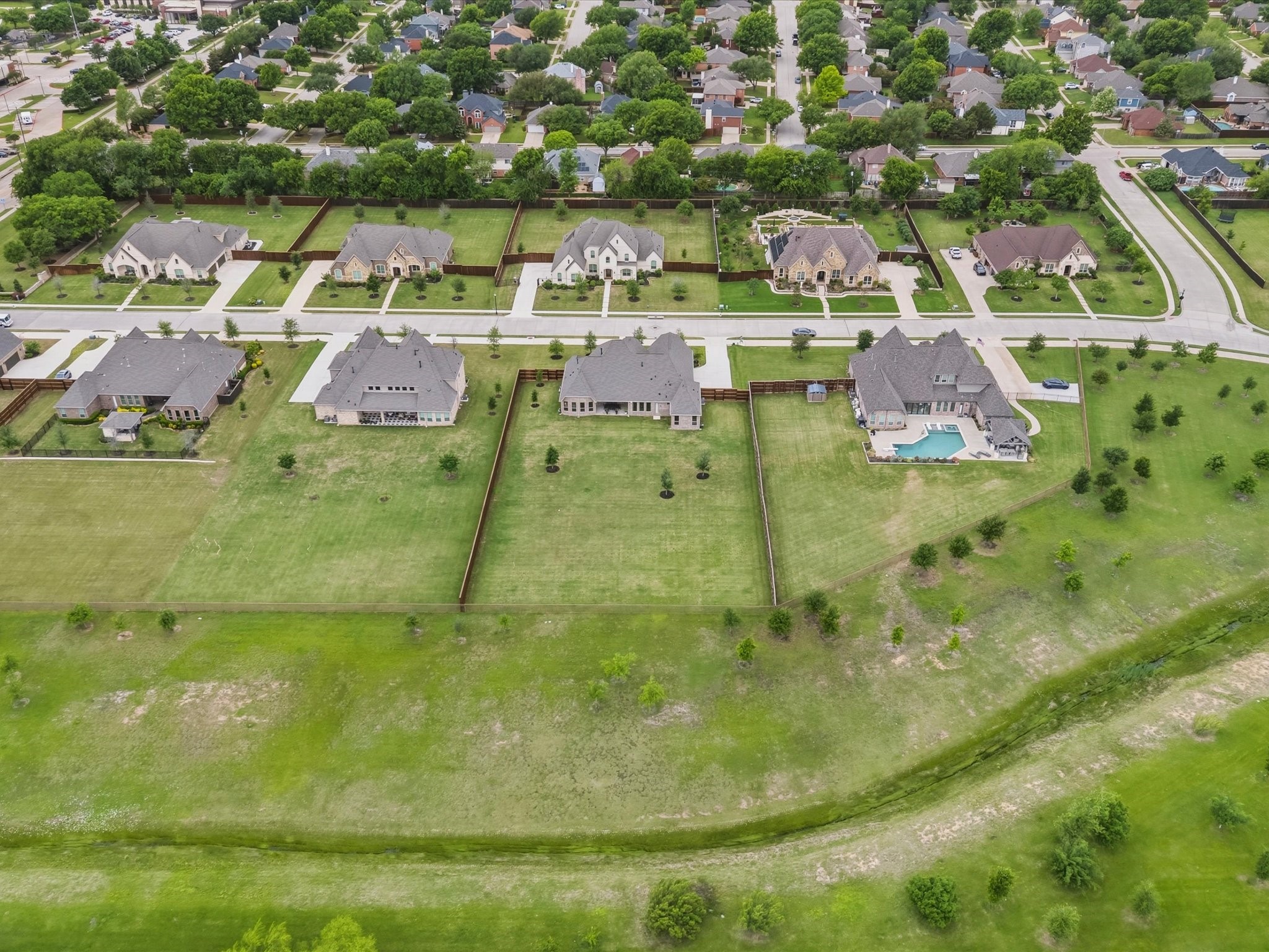 913 Bluebonnet Drive