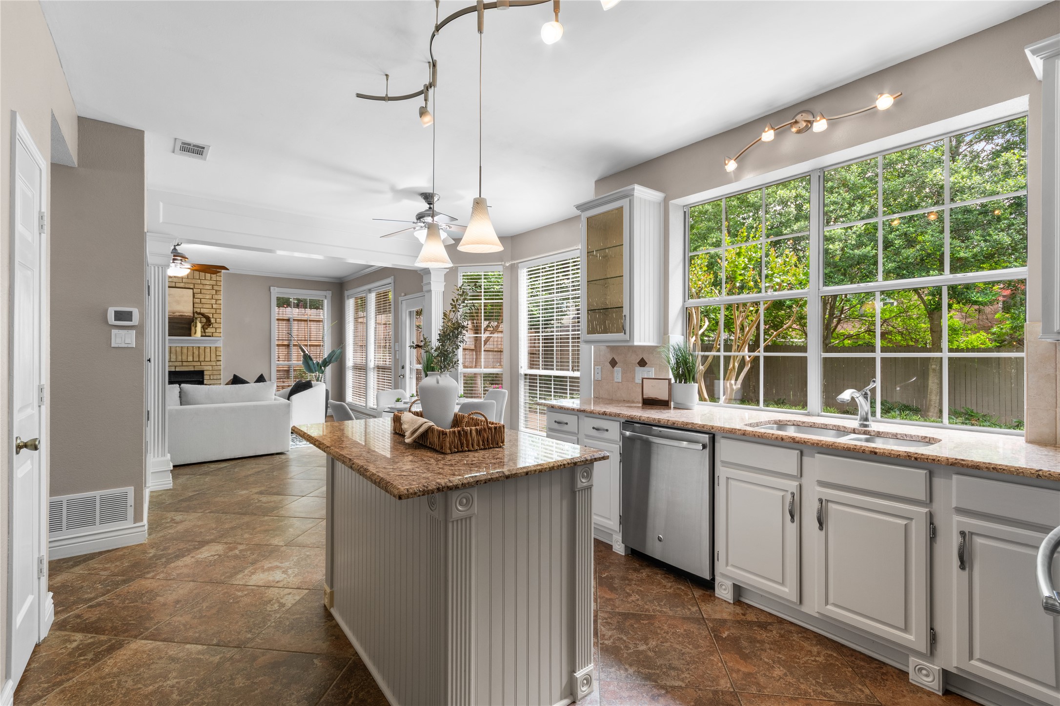 3233 Shady Glen Drive