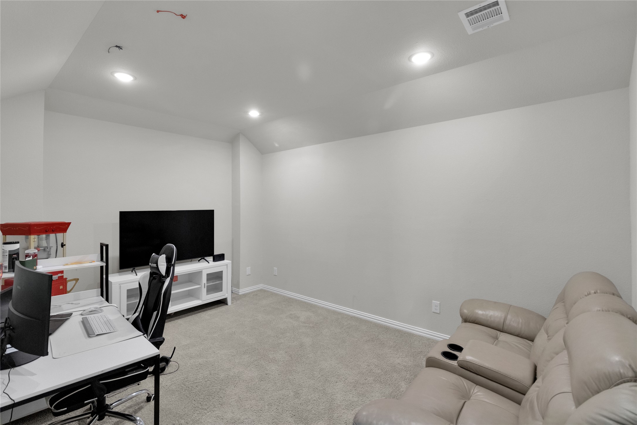 813 Harrington Lane