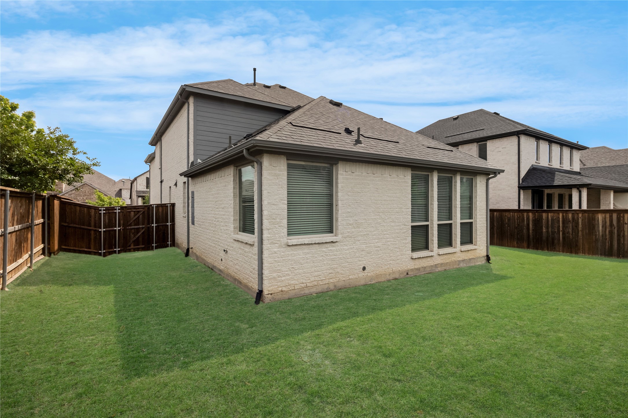 813 Harrington Lane