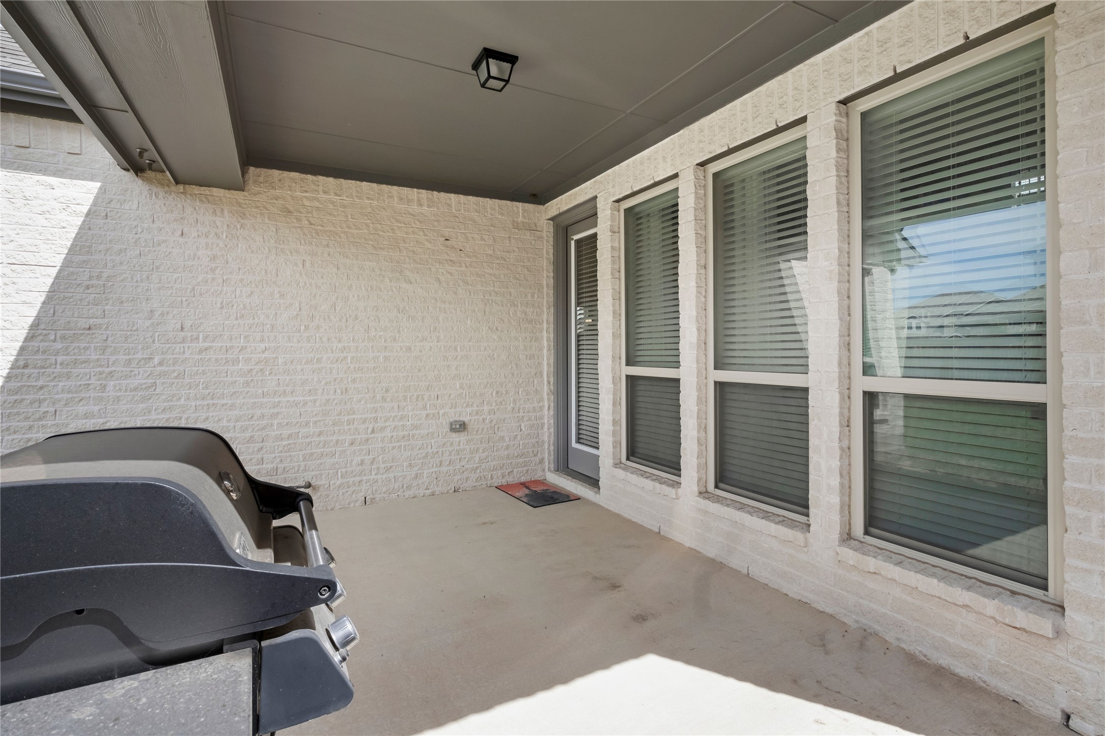 813 Harrington Lane