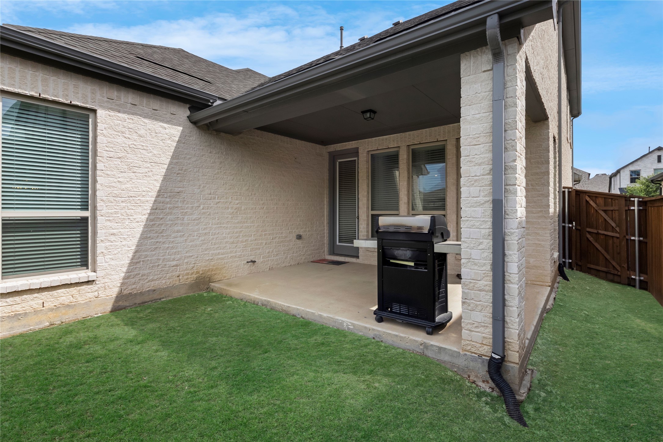 813 Harrington Lane