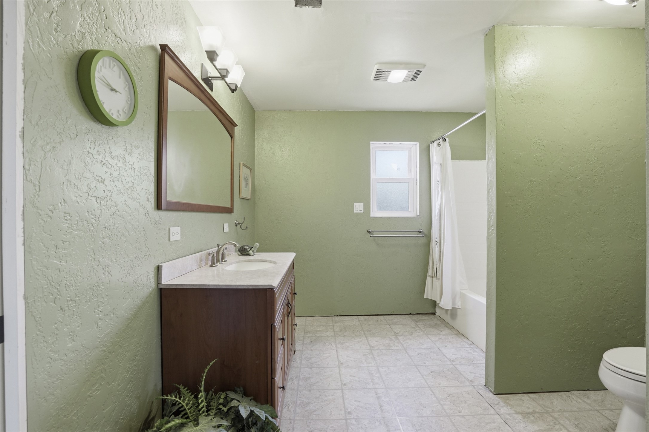 573 County Road 3592