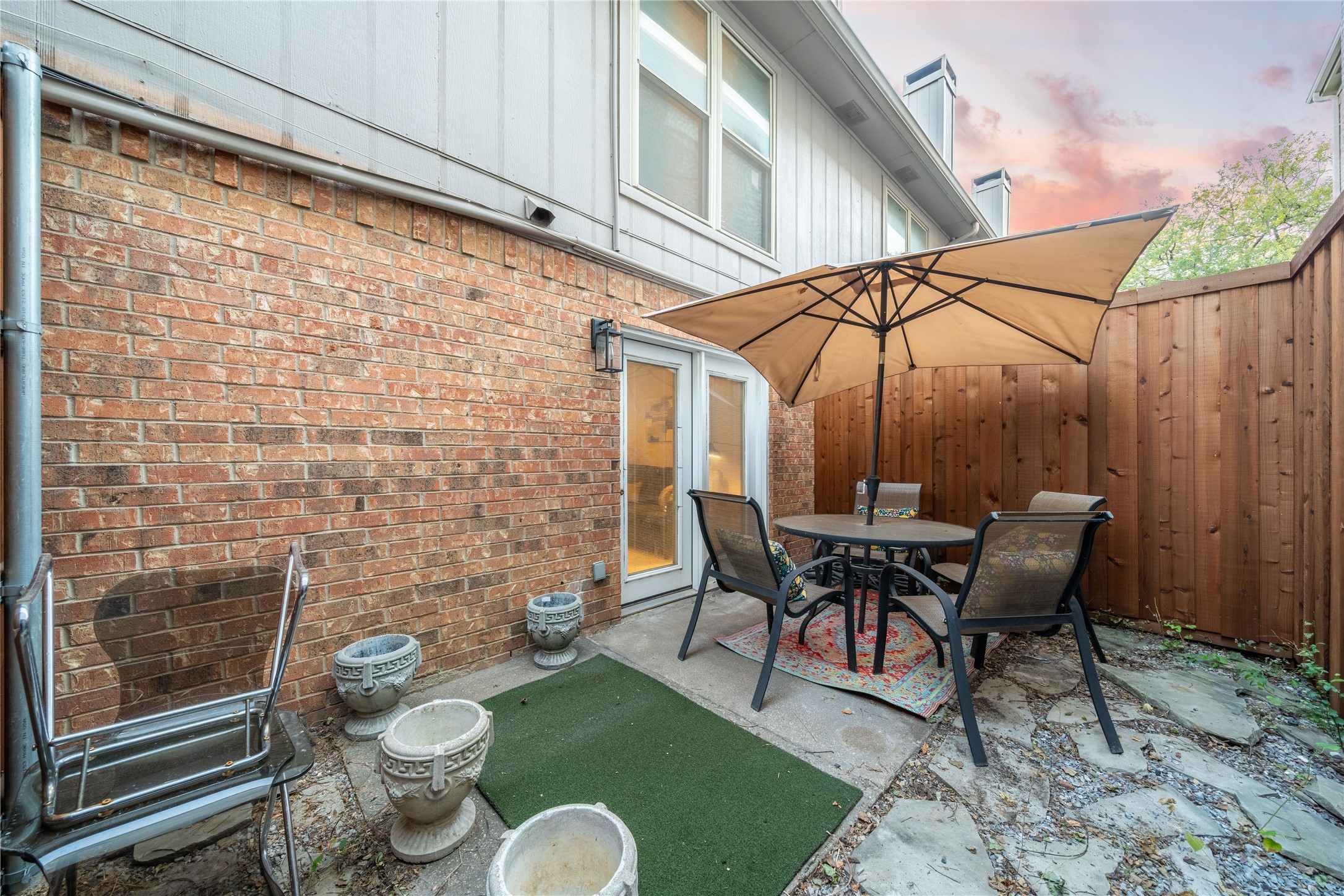 4131 Wycliff Avenue 4