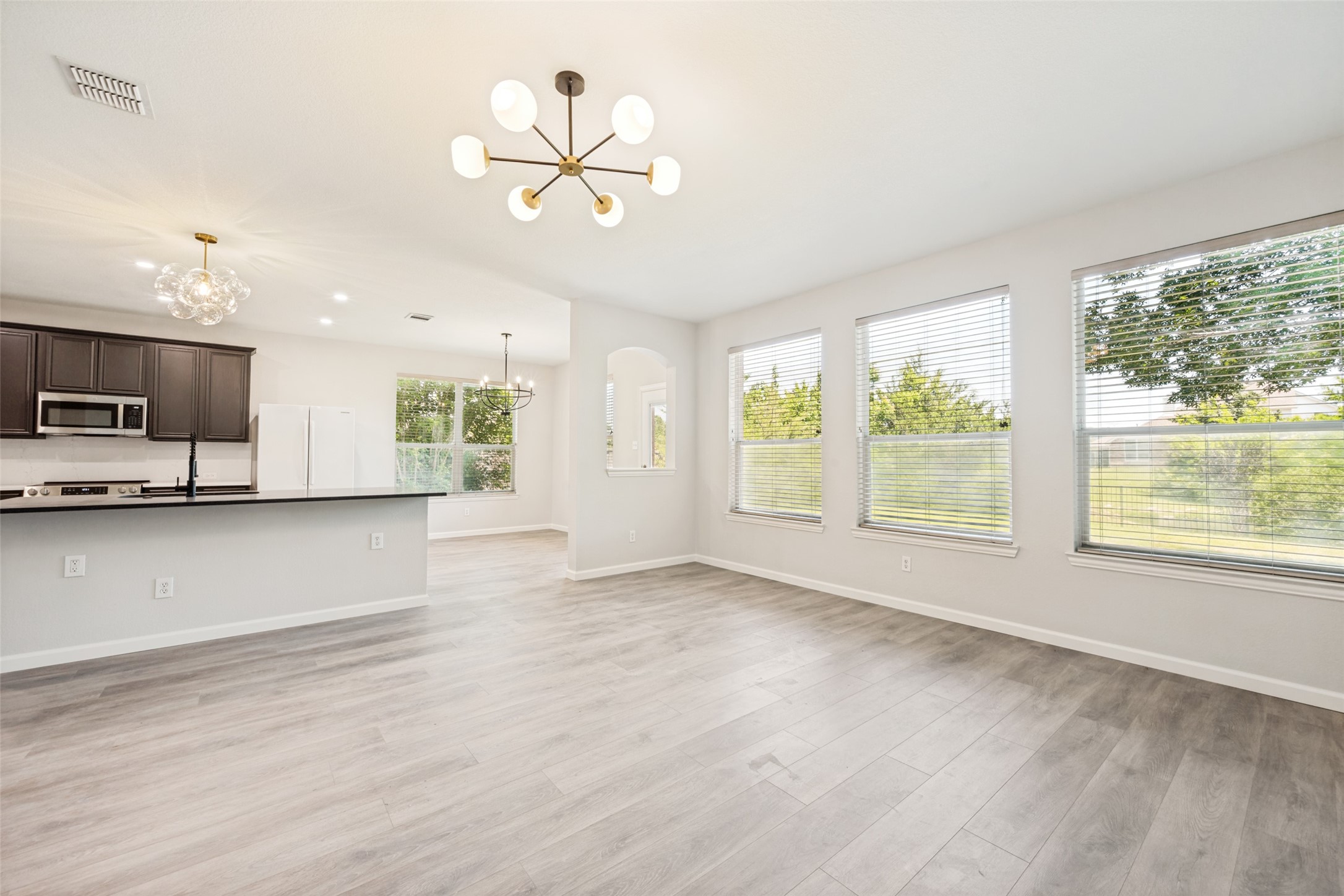 5205 Bay View Drive