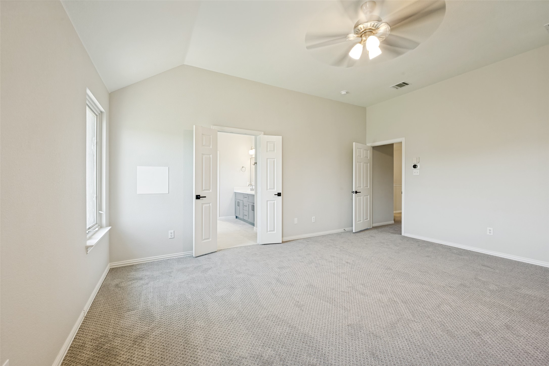 5205 Bay View Drive