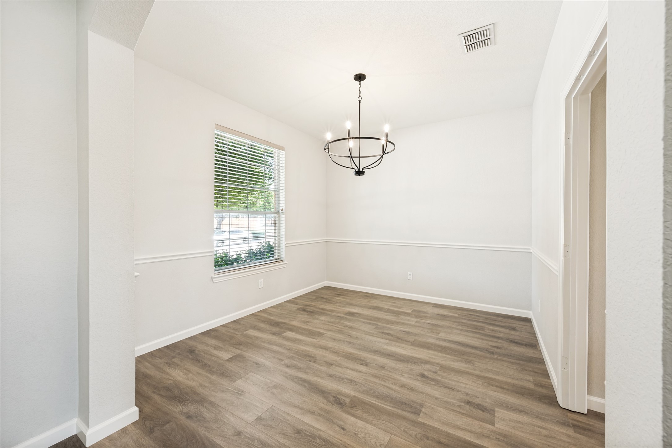 5205 Bay View Drive