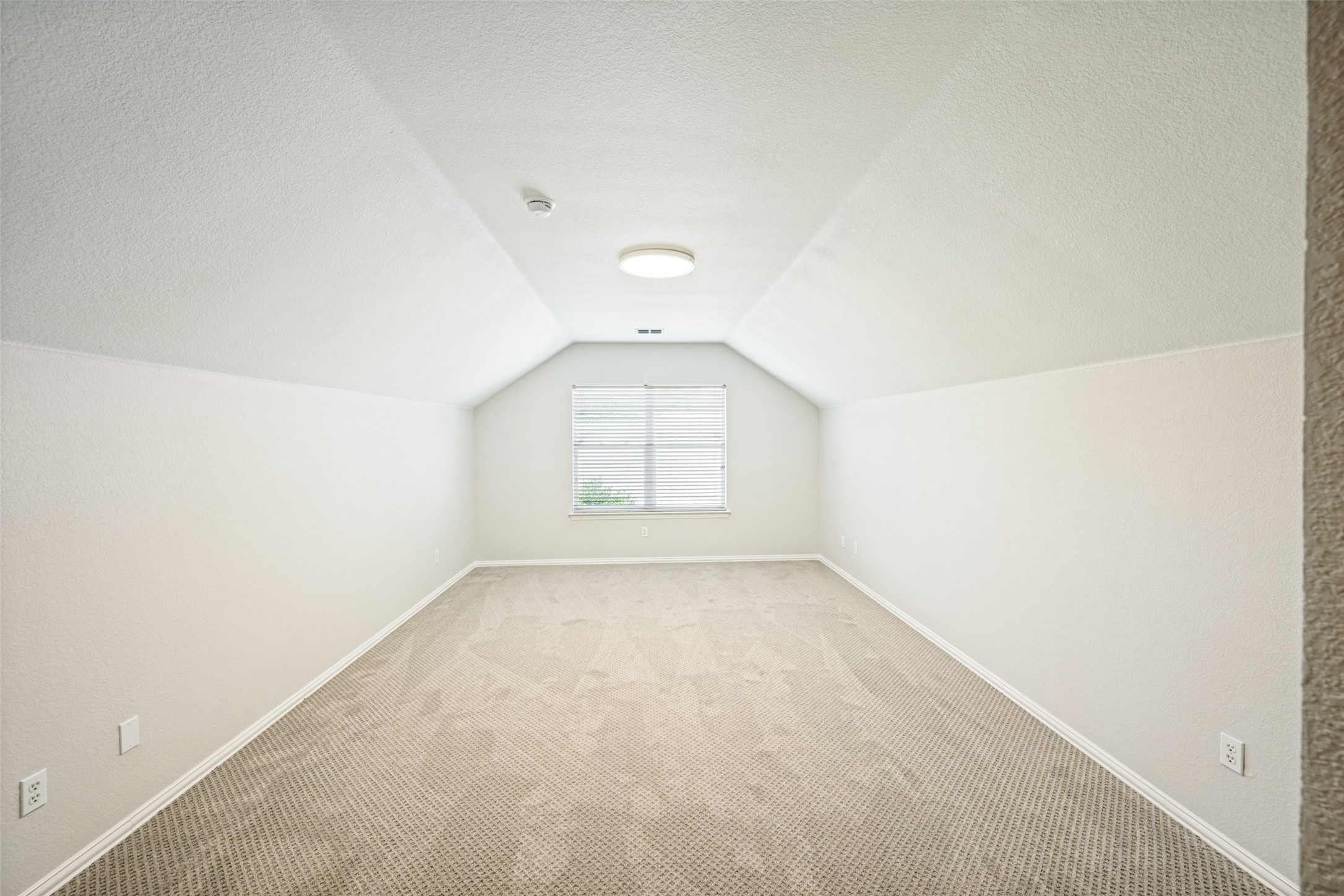 5205 Bay View Drive
