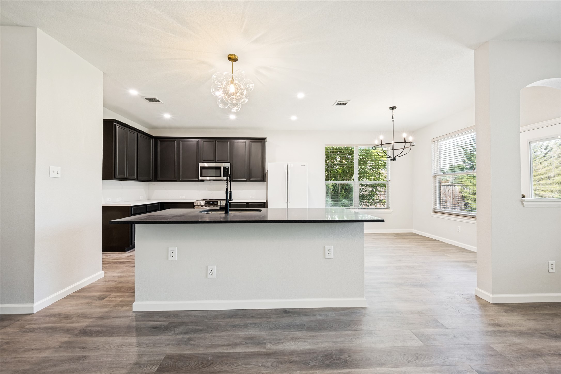 5205 Bay View Drive