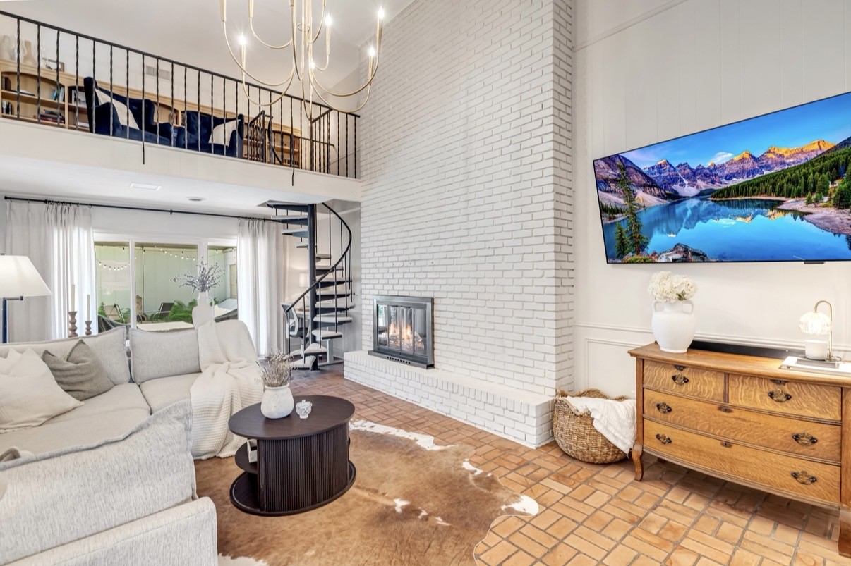 3778 Weeburn Drive