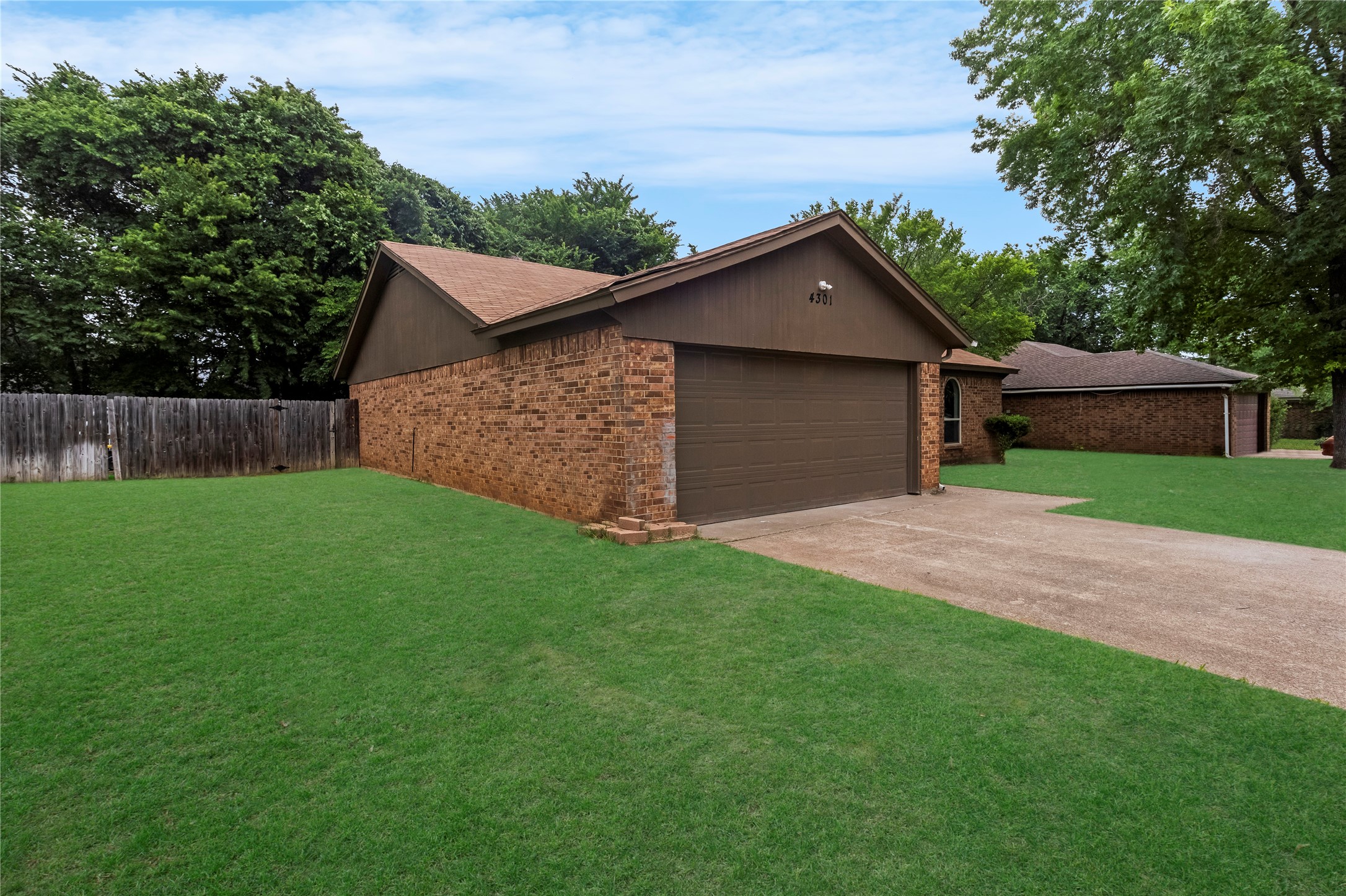 4301 Middlebrook Drive
