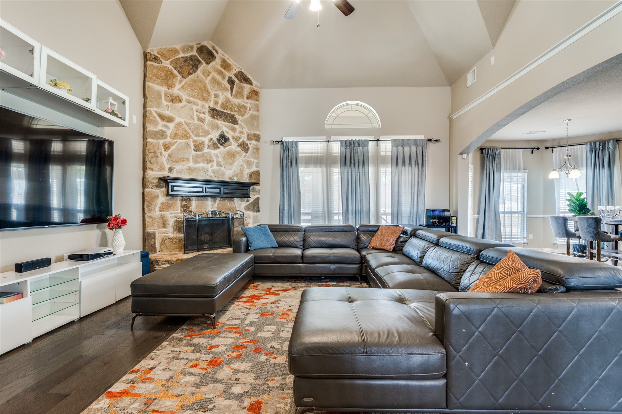 3449 Ava Drive