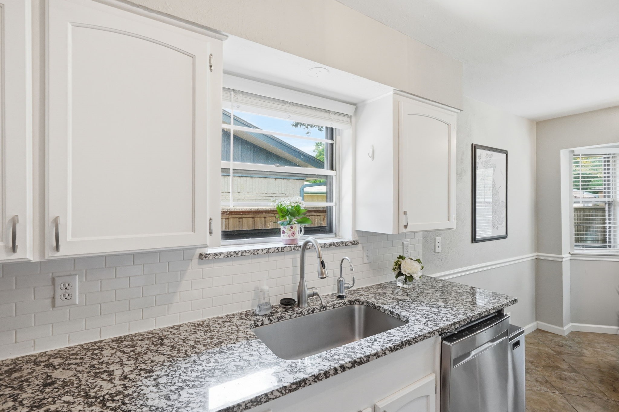5808 Sunnywood Drive