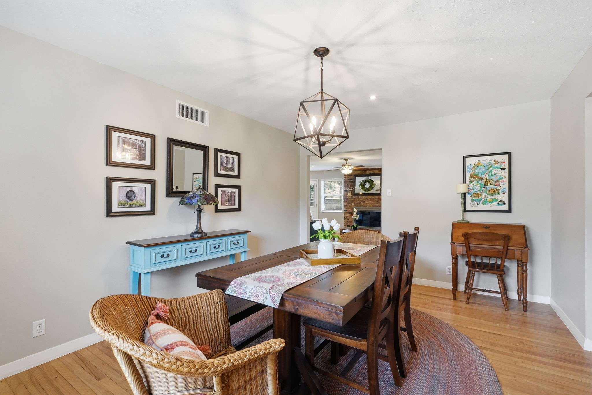 5808 Sunnywood Drive