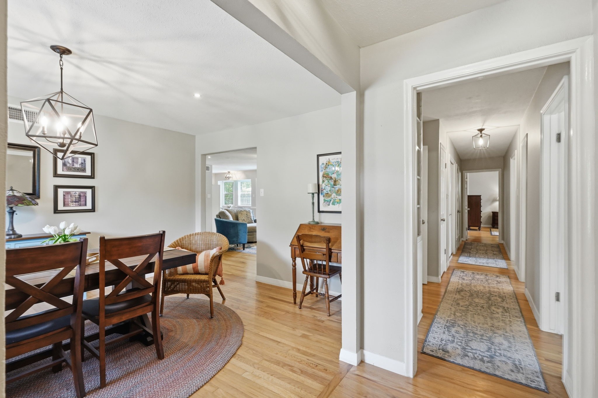 5808 Sunnywood Drive