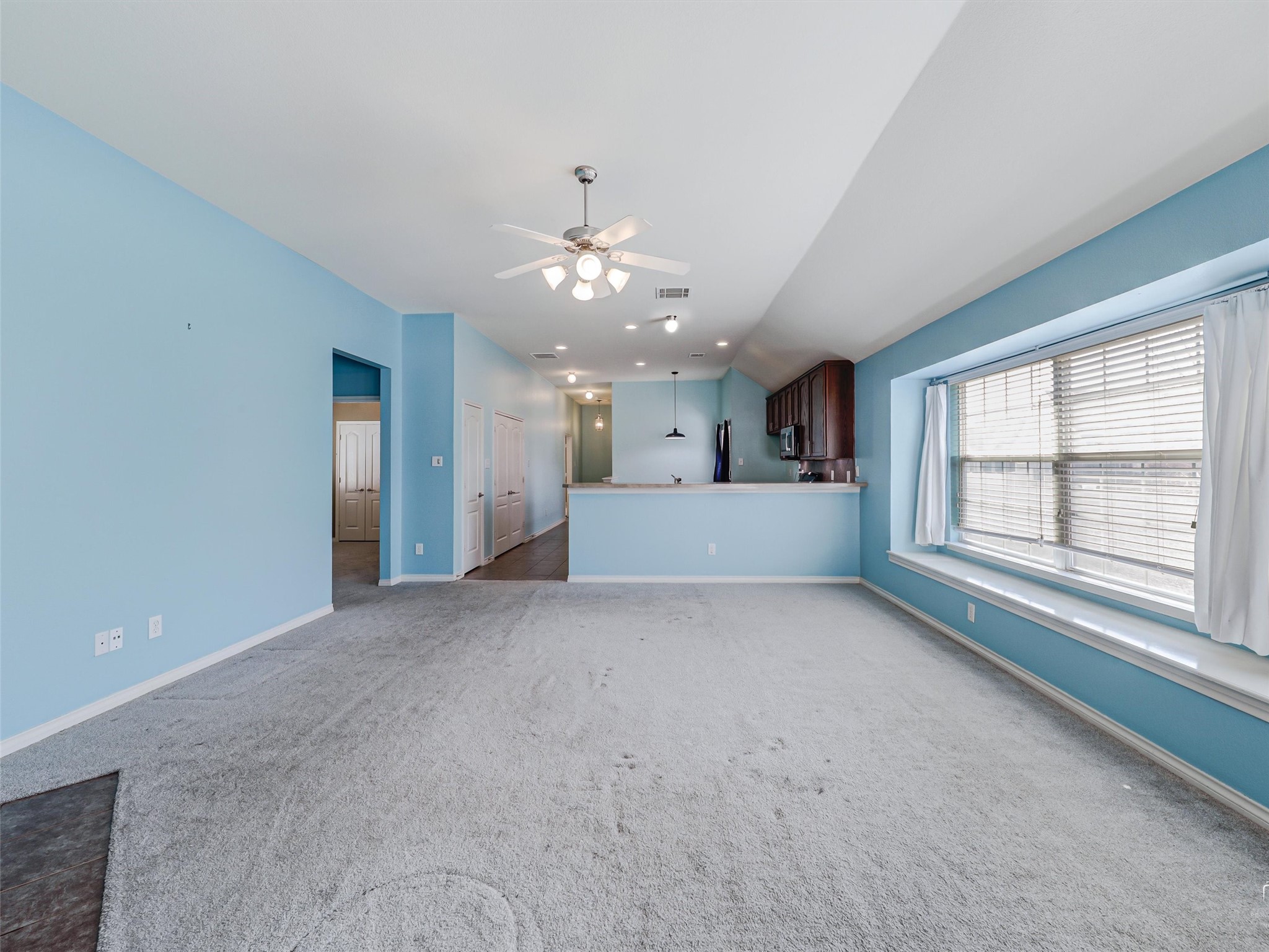 1201 Hayden Lane
