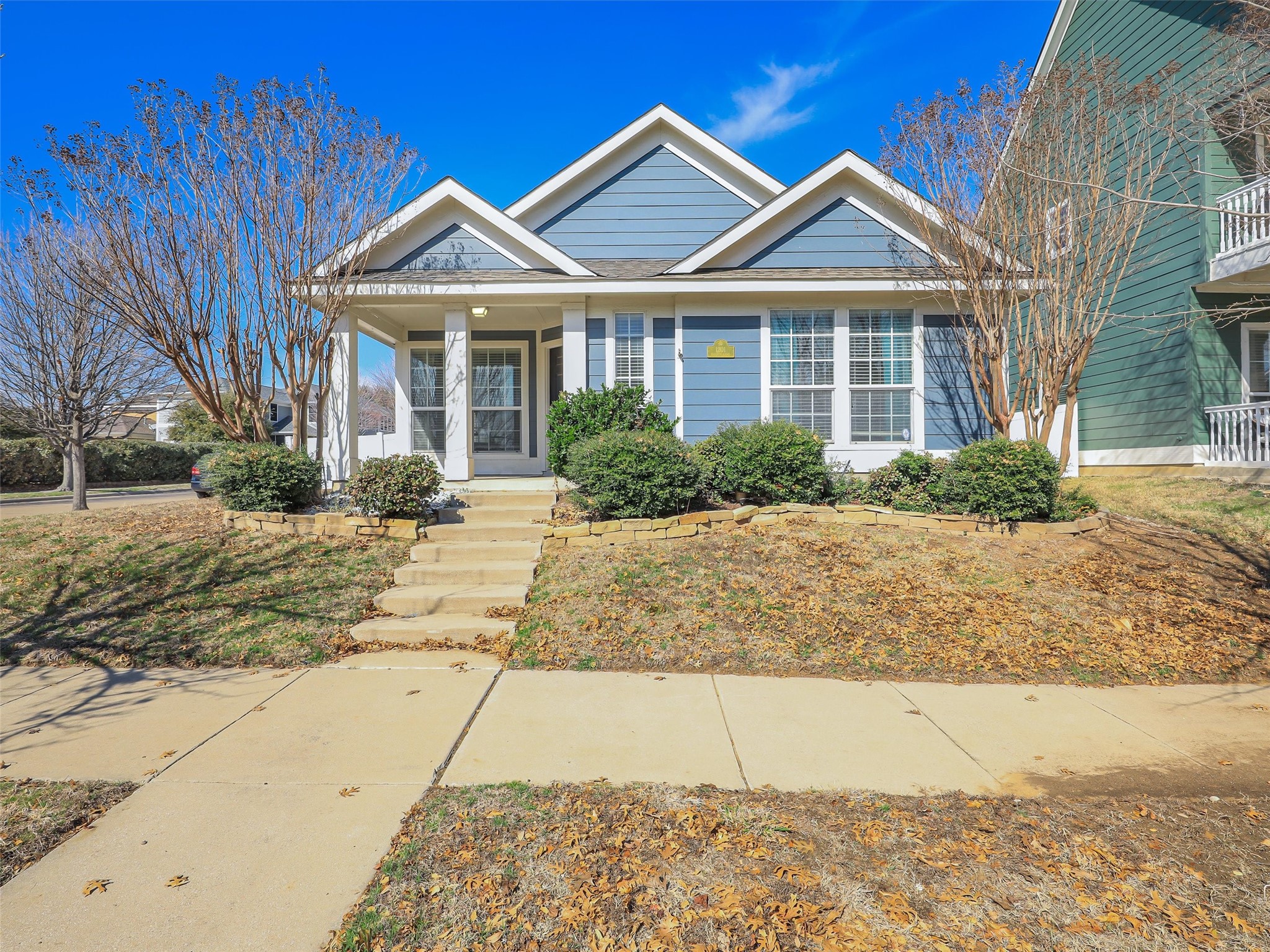 1201 Hayden Lane