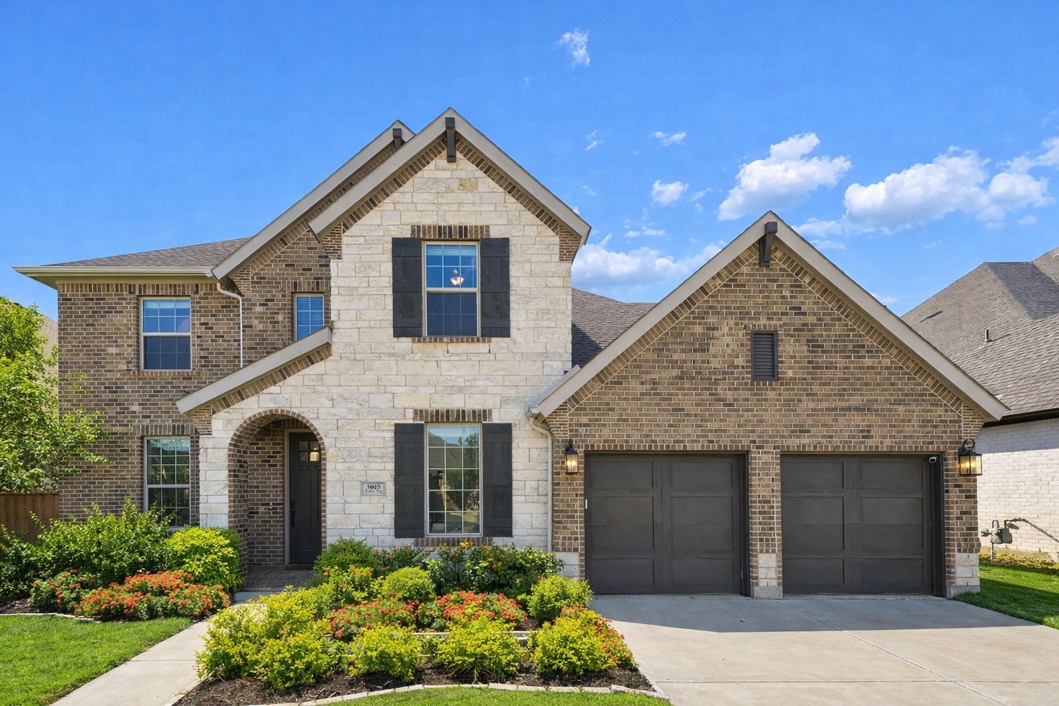 3005 Walker Way