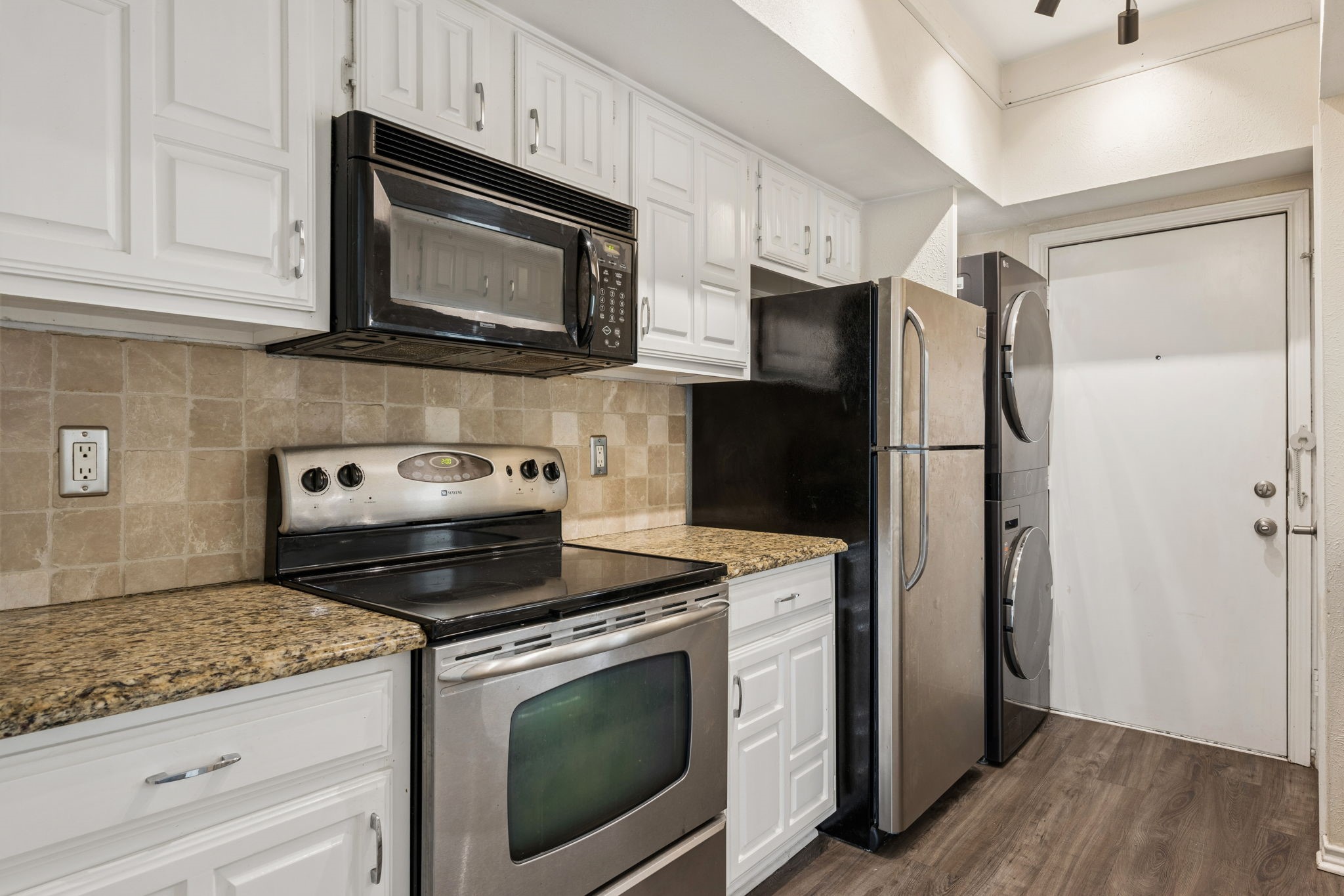 3105 San Jacinto Street 220