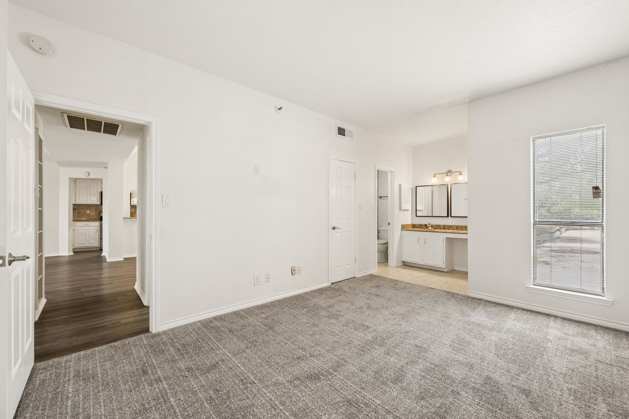 3105 San Jacinto Street 220