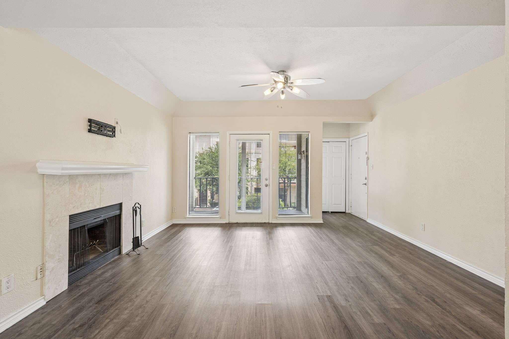 3105 San Jacinto Street 220