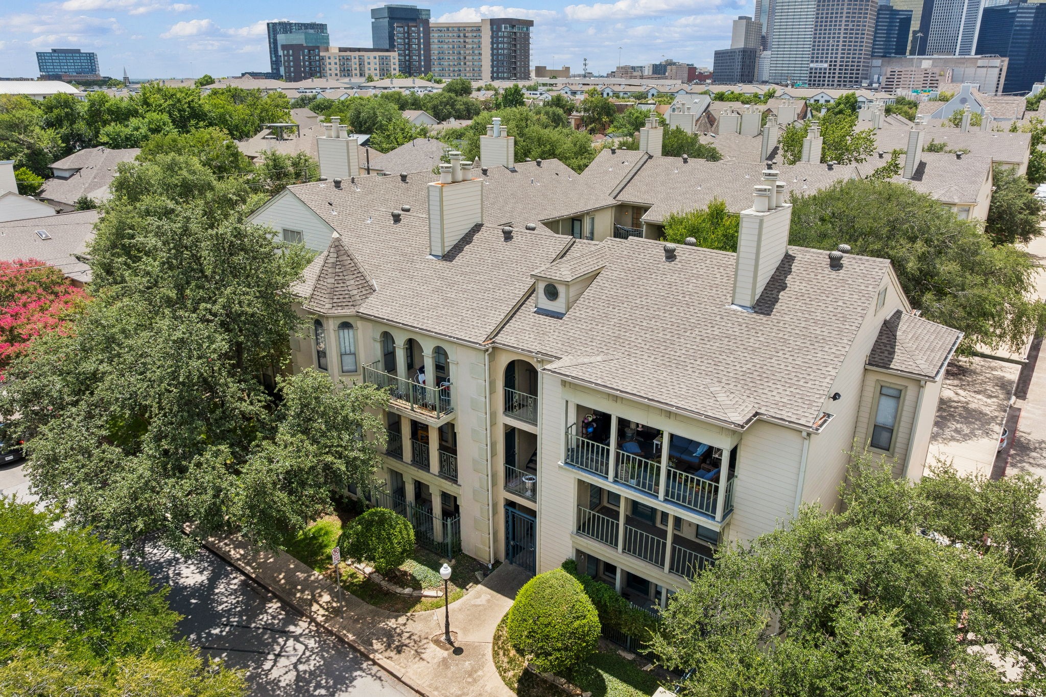 3105 San Jacinto Street 220