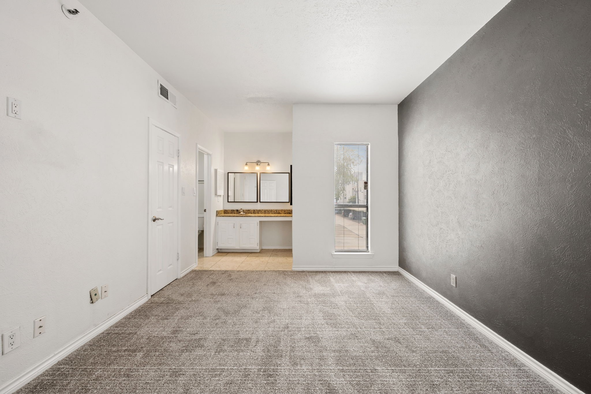 3105 San Jacinto Street 220