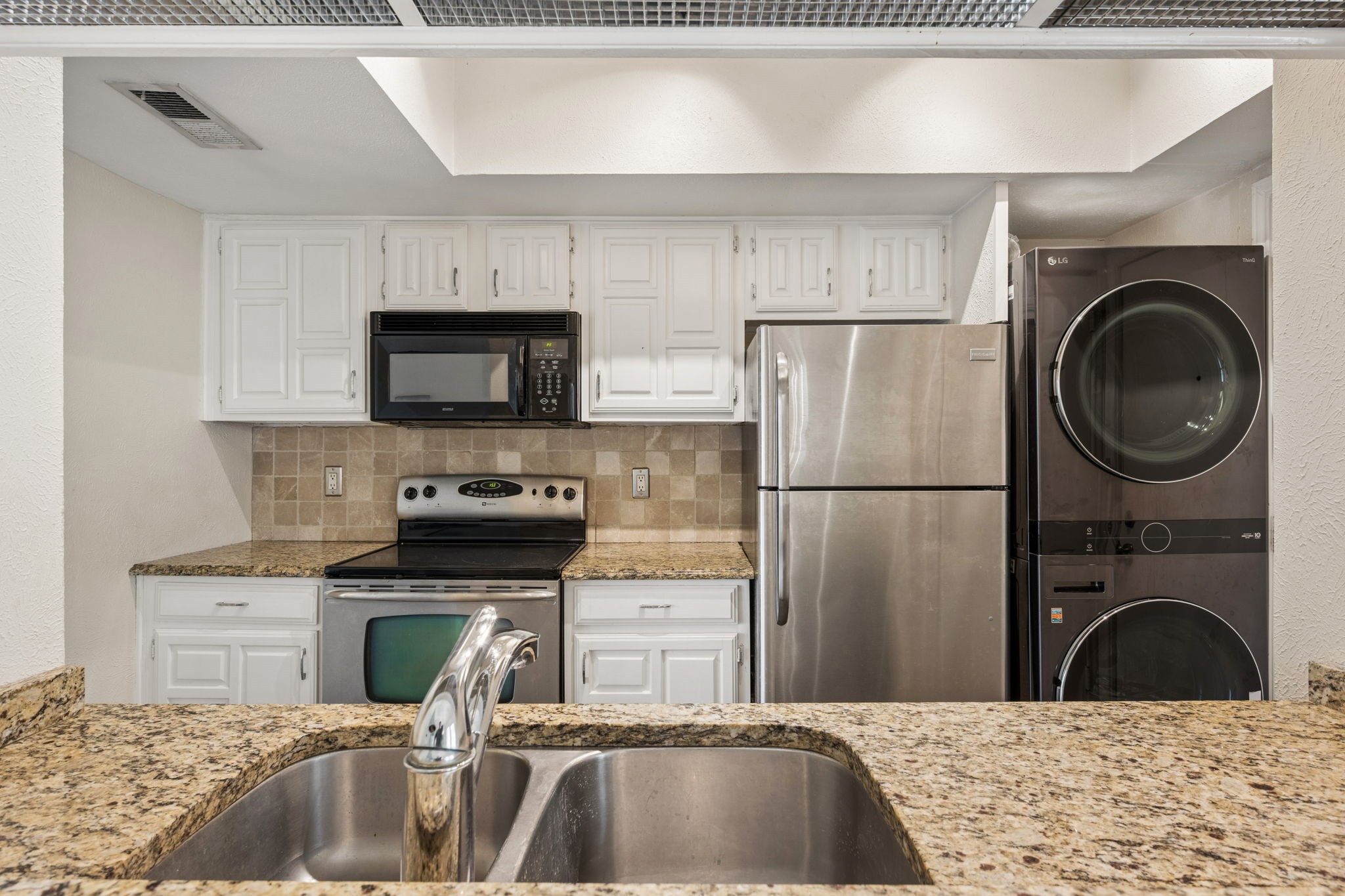 3105 San Jacinto Street 220