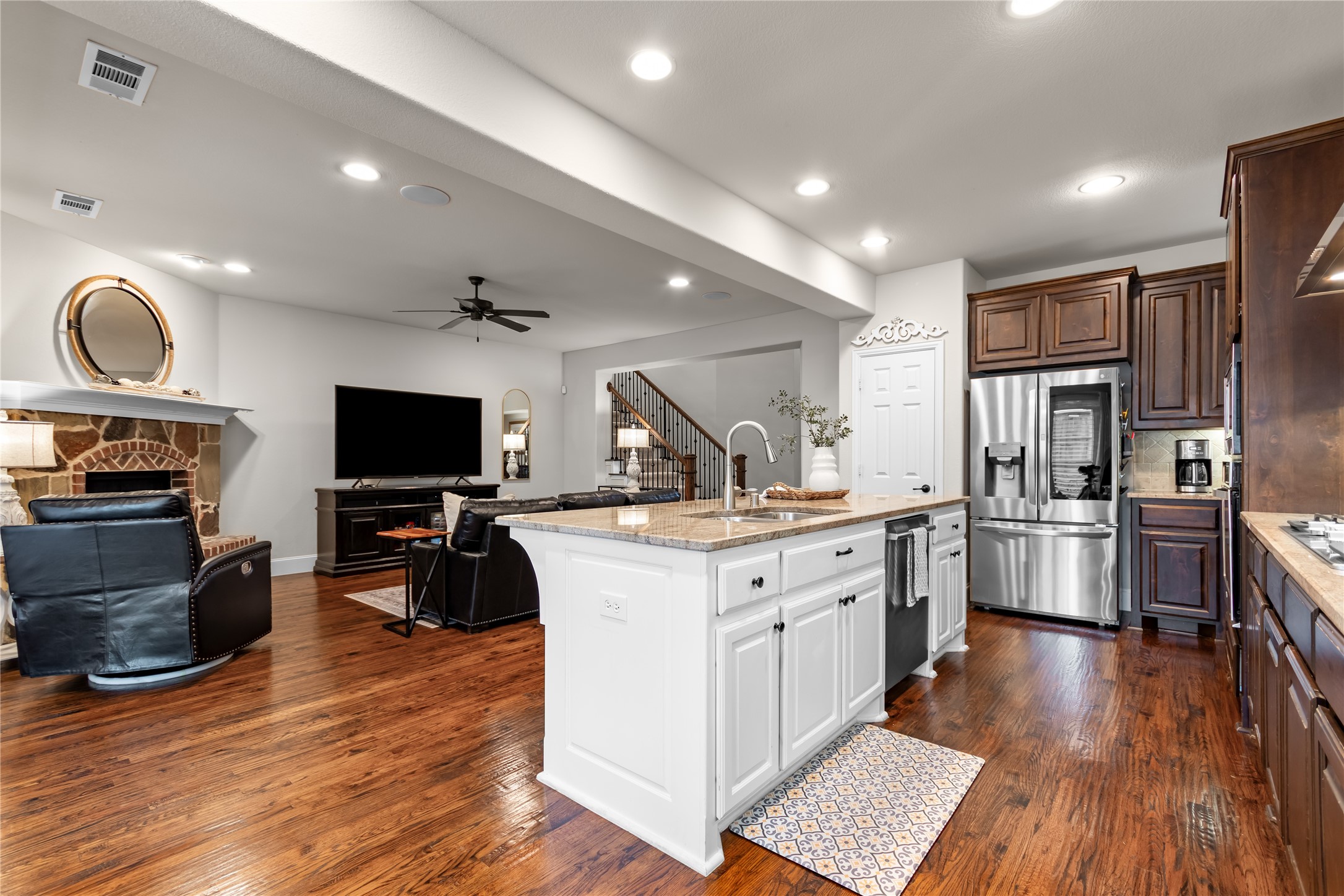 1616 Golf Club Drive
