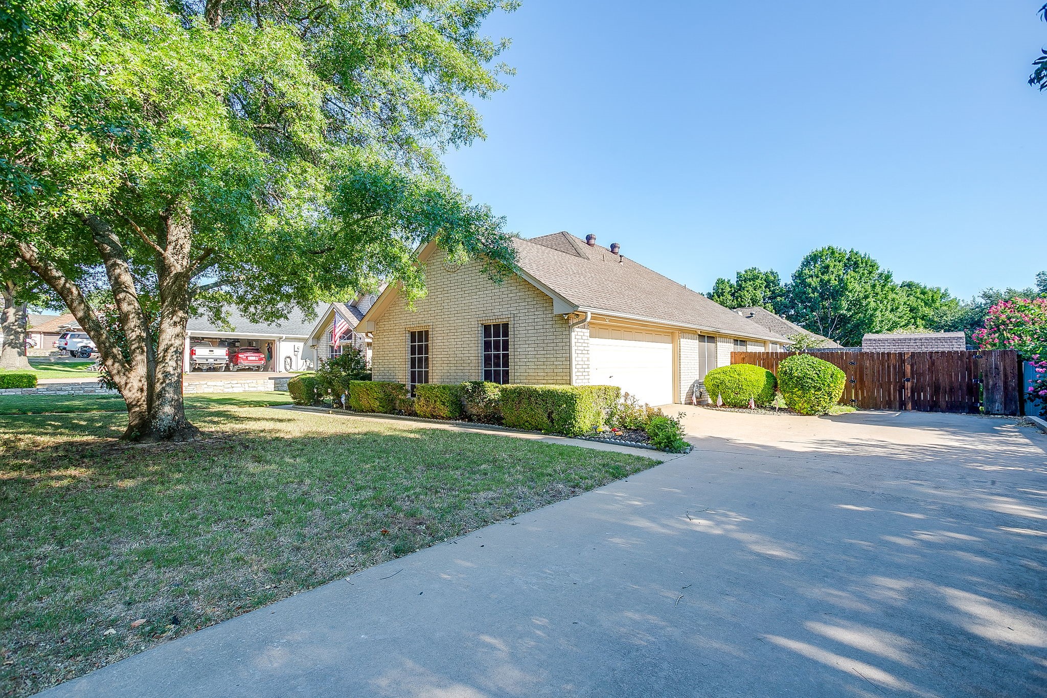 909 Overton Drive