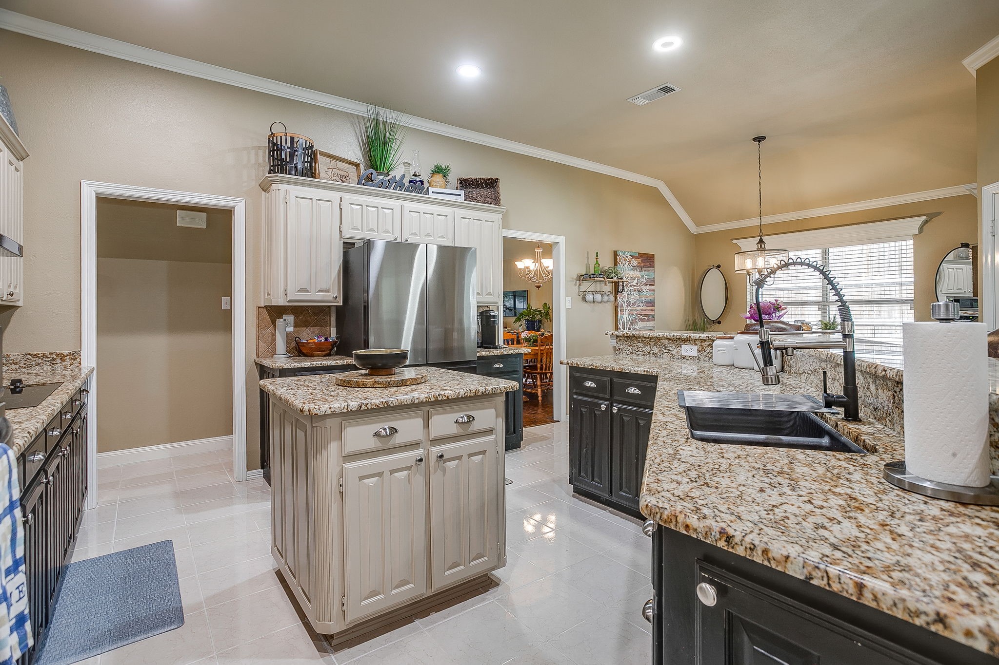 909 Overton Drive