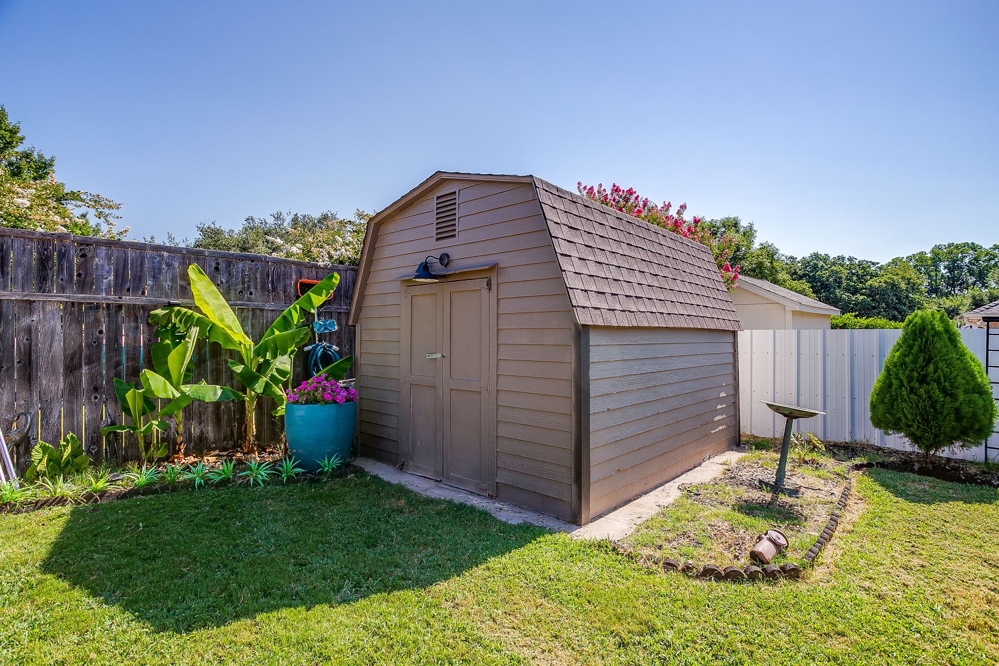 909 Overton Drive