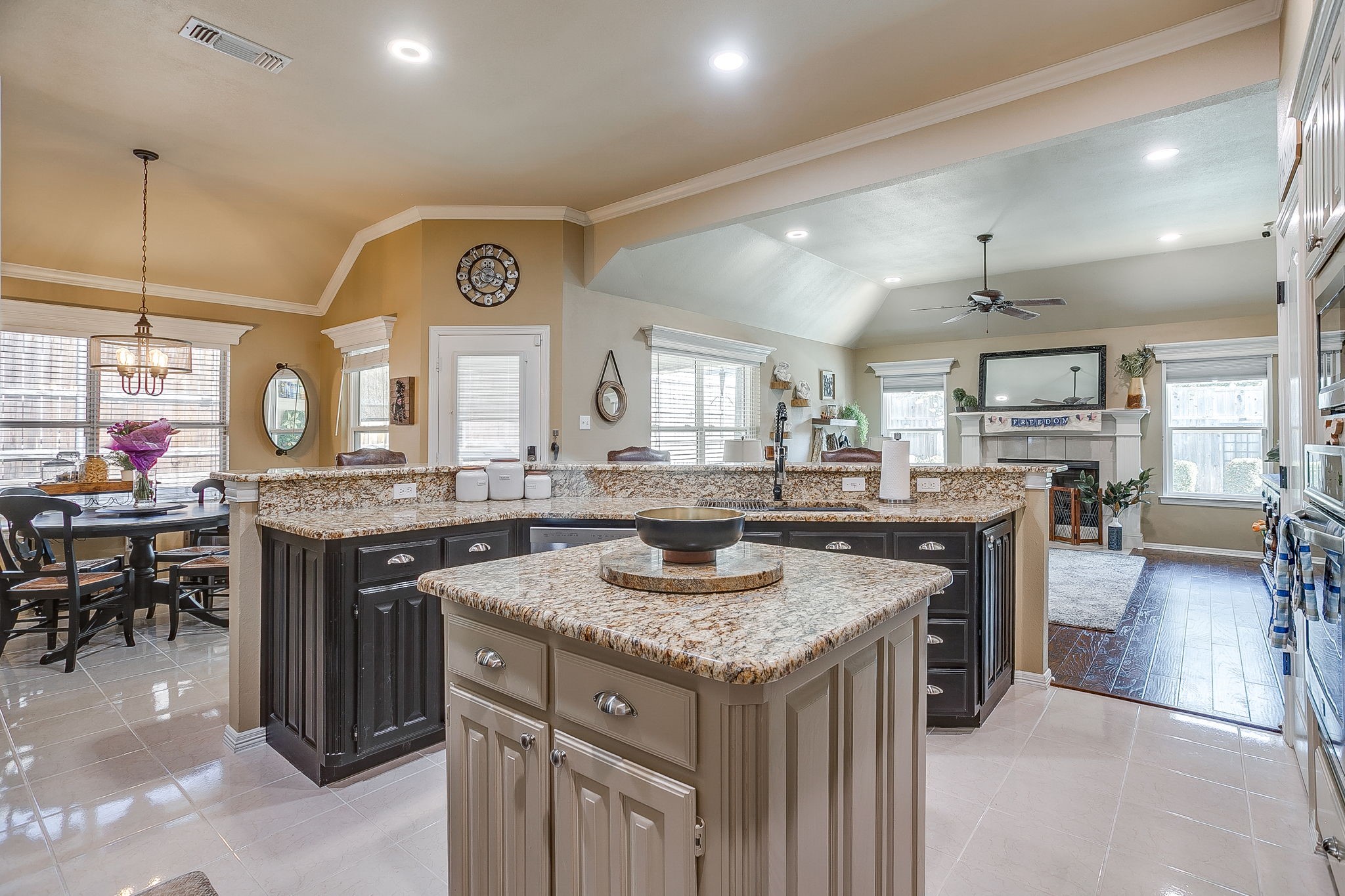 909 Overton Drive
