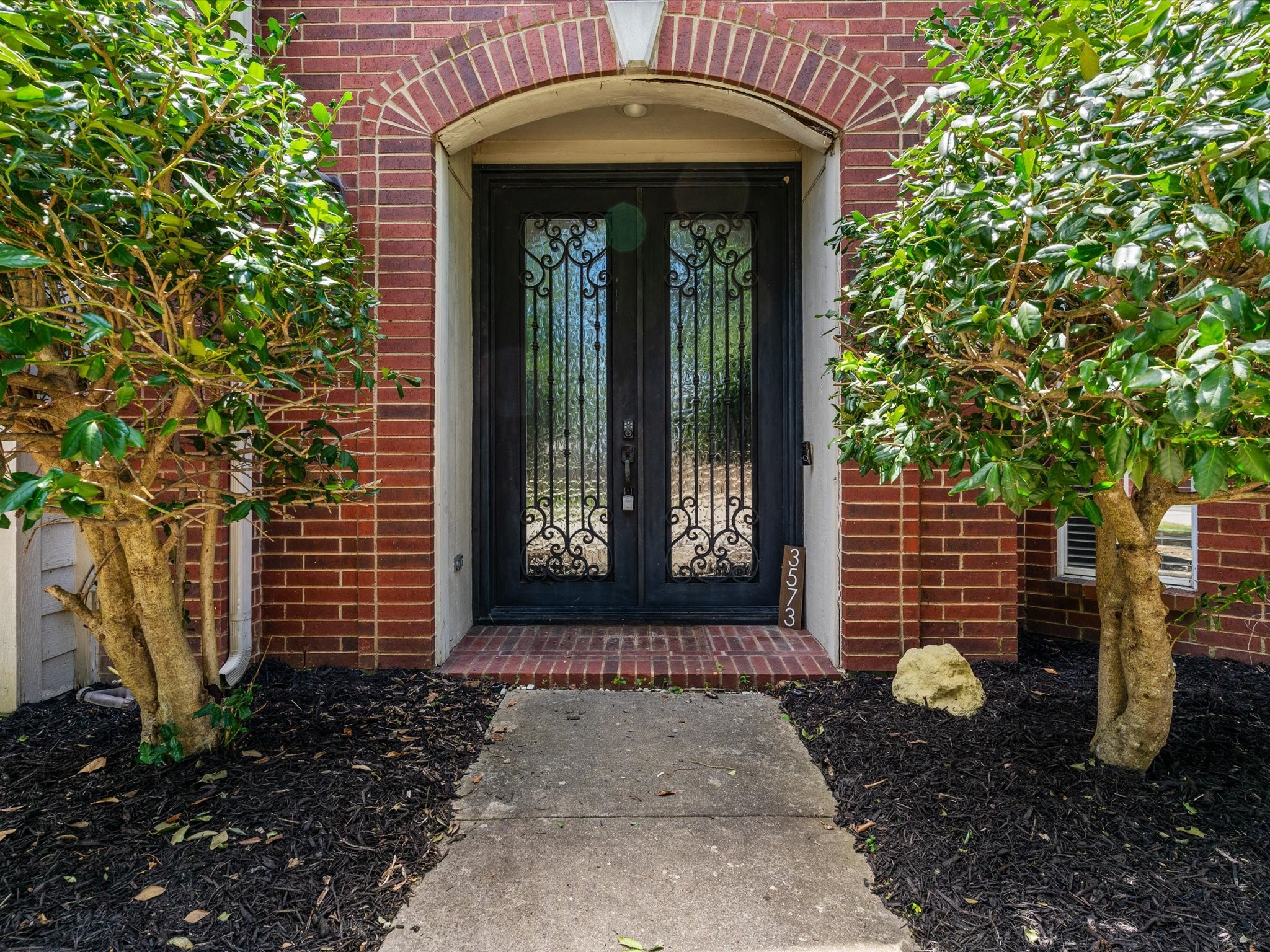 3573 Boxwood Drive