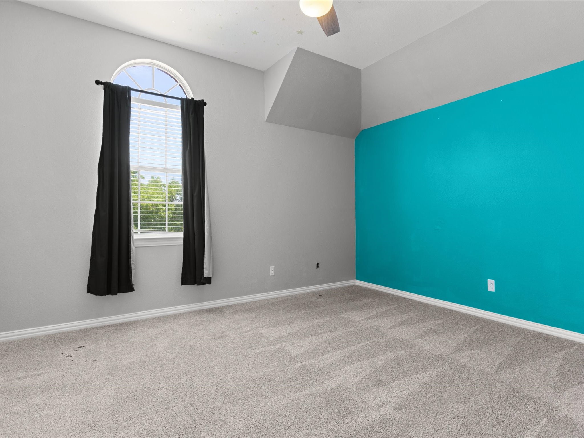 3573 Boxwood Drive