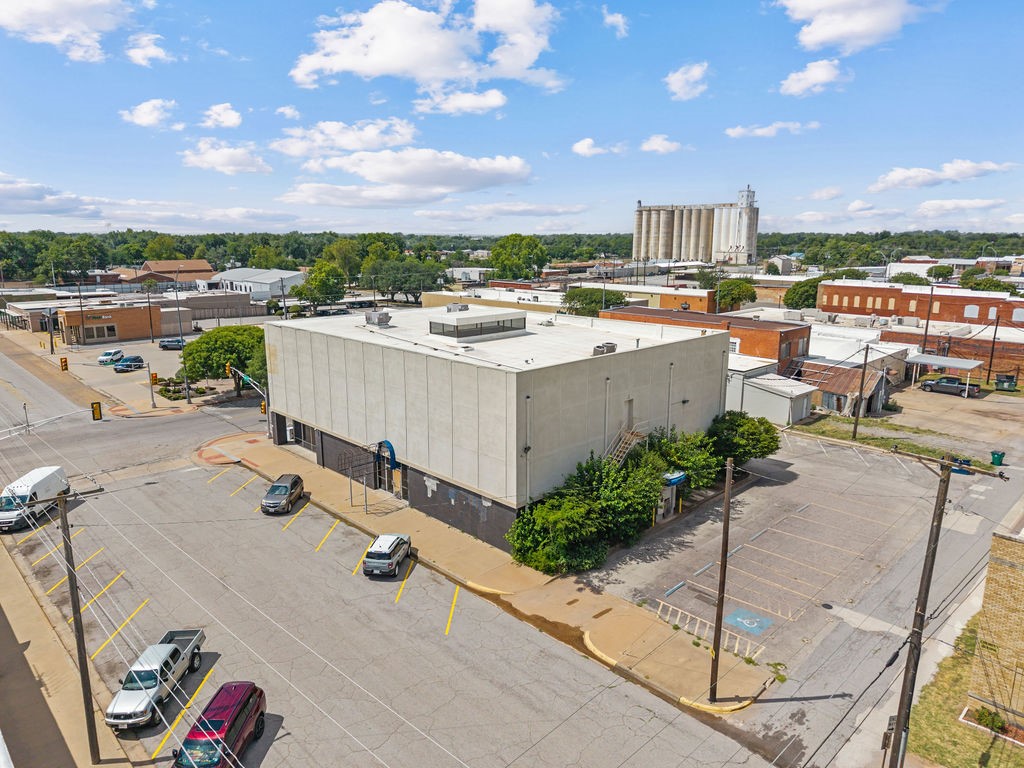 317 E 3rd Street