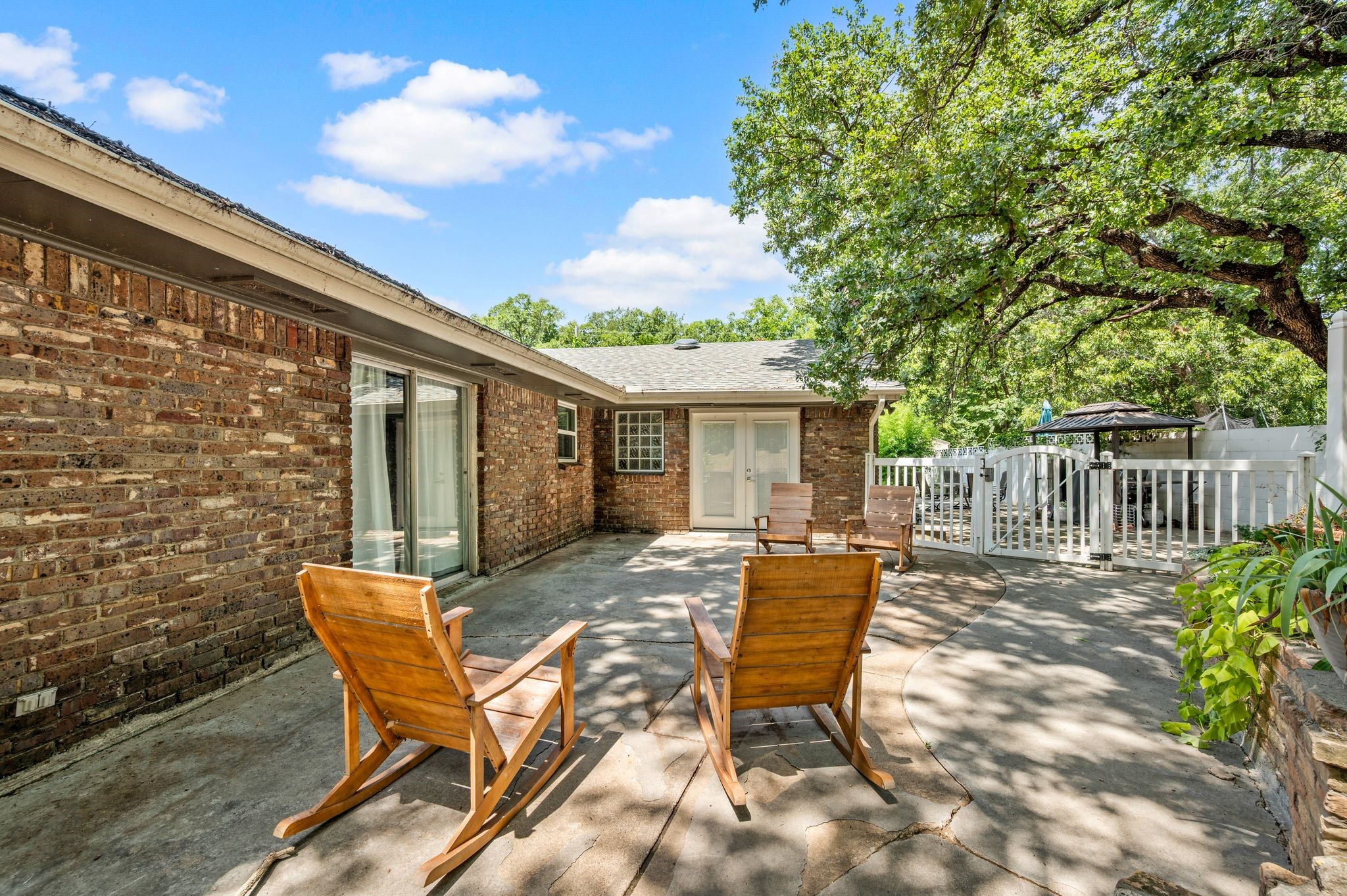 4104 Linkwood Drive