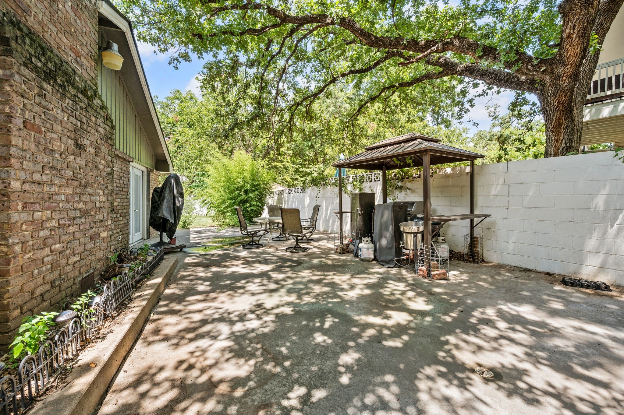 4104 Linkwood Drive