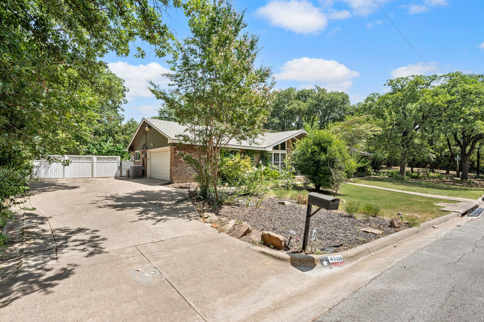 4104 Linkwood Drive