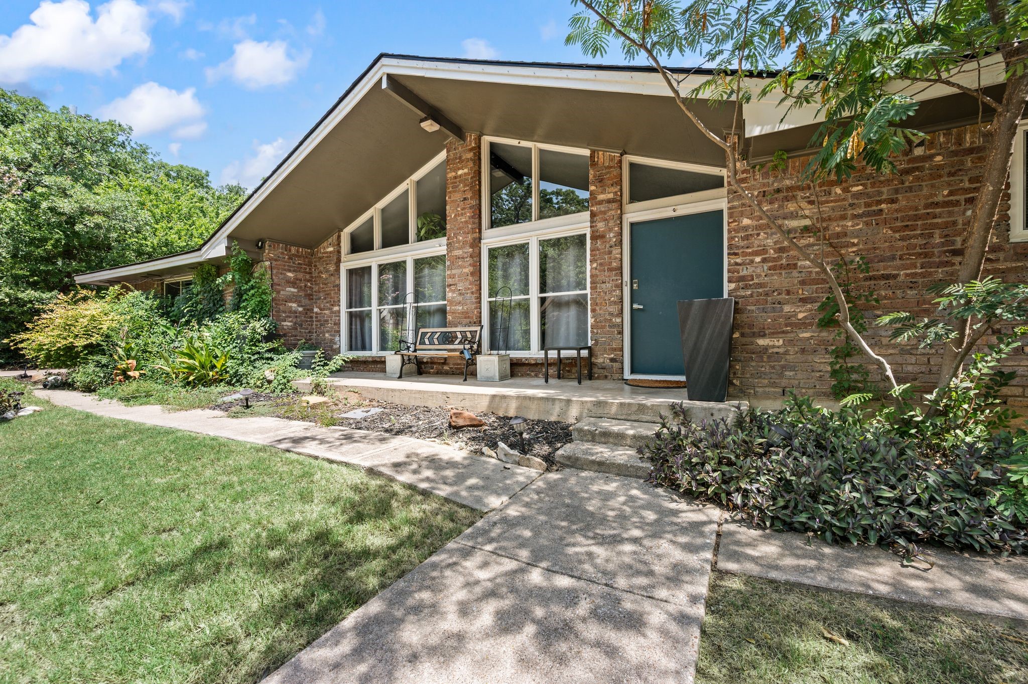 4104 Linkwood Drive